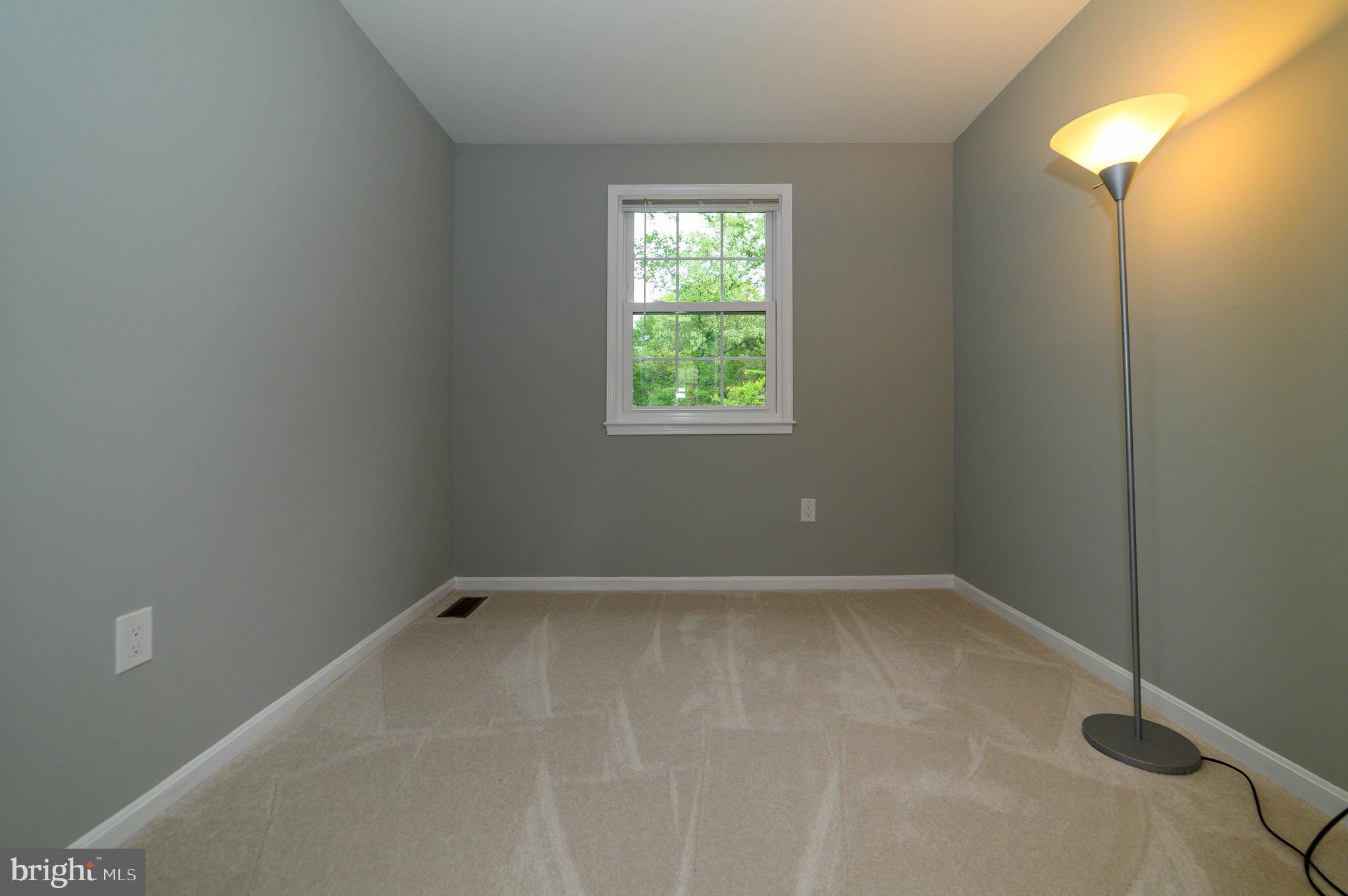 LAKEPOINTE - Residential