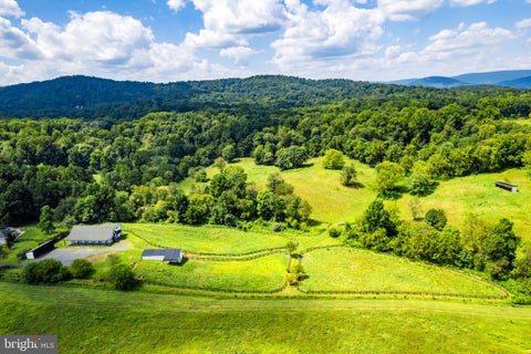 Homes For Rent - 3959 Cobbler Mountain Rd<br/> Fauquier County, DELAPLANE, VA 20144