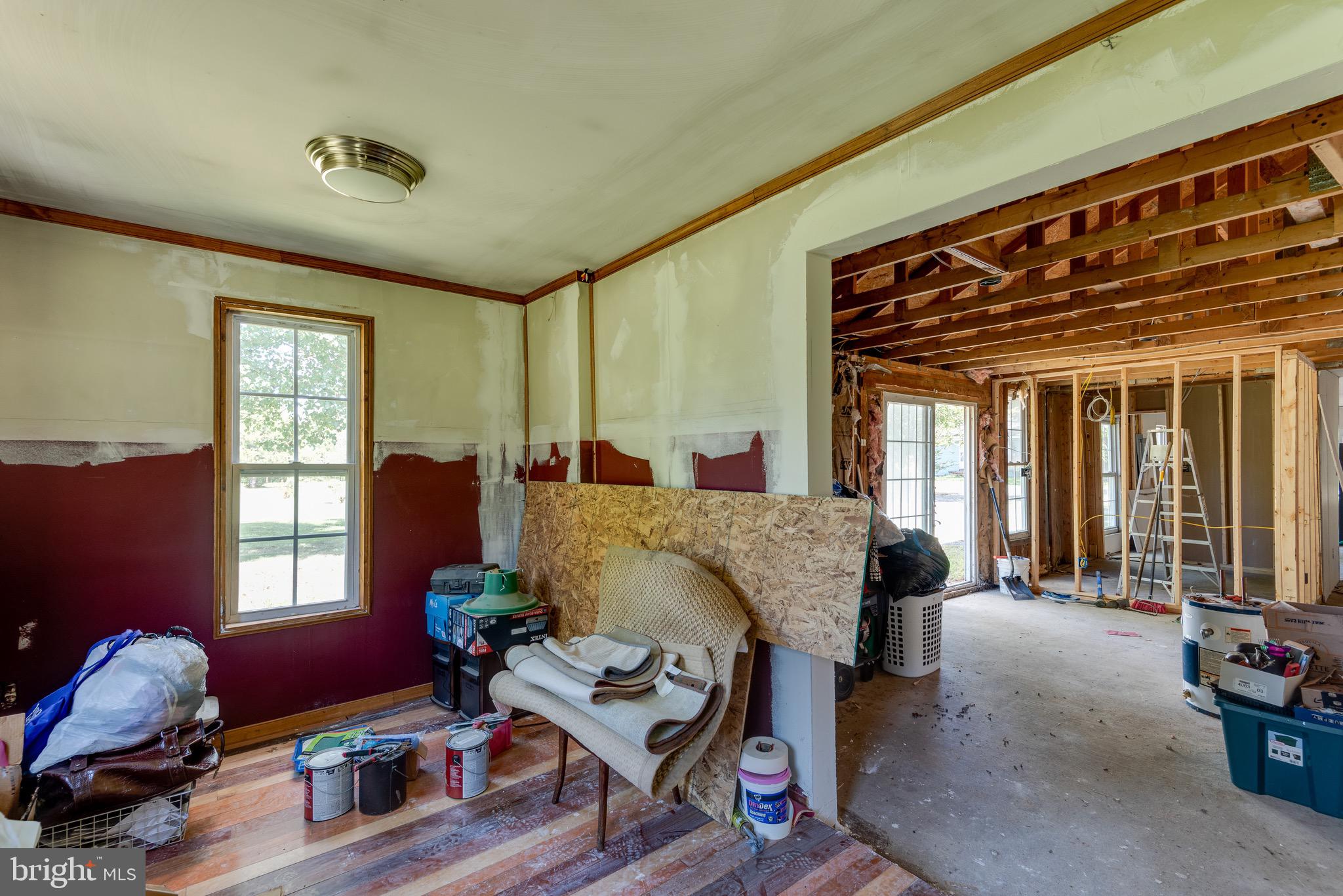 MILL POINT SHORES - Residential