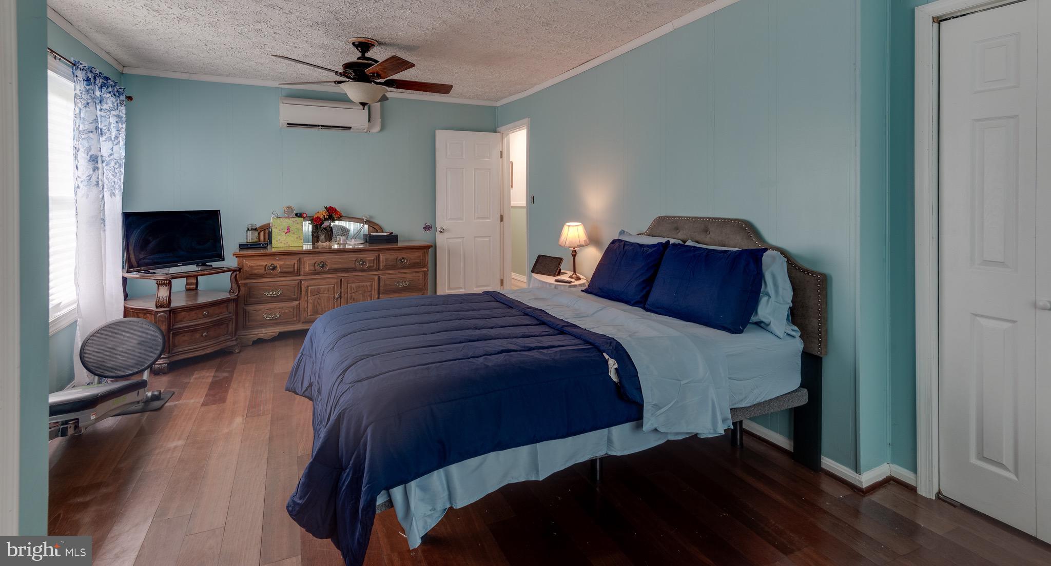 MILL POINT SHORES - Residential