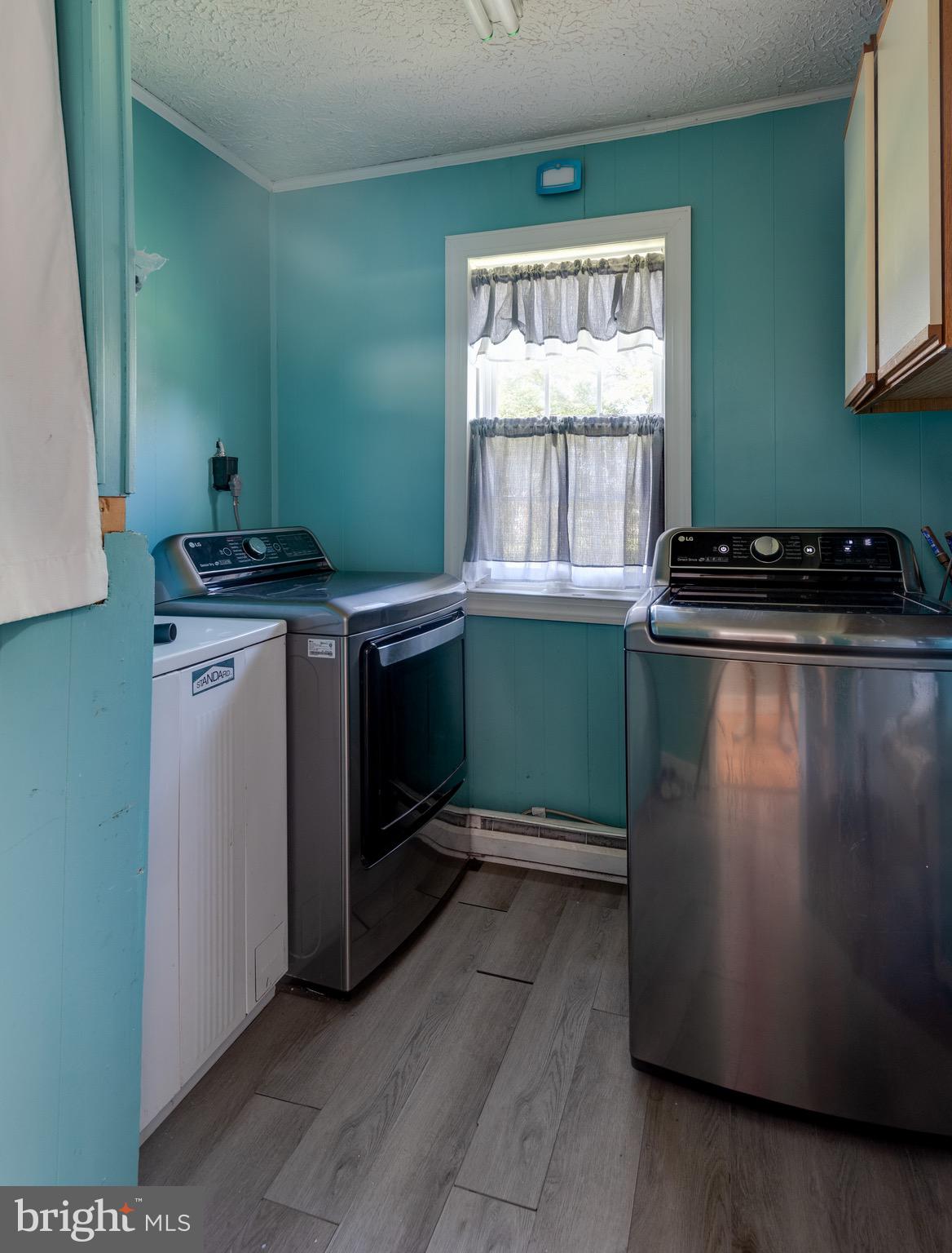 MILL POINT SHORES - Residential