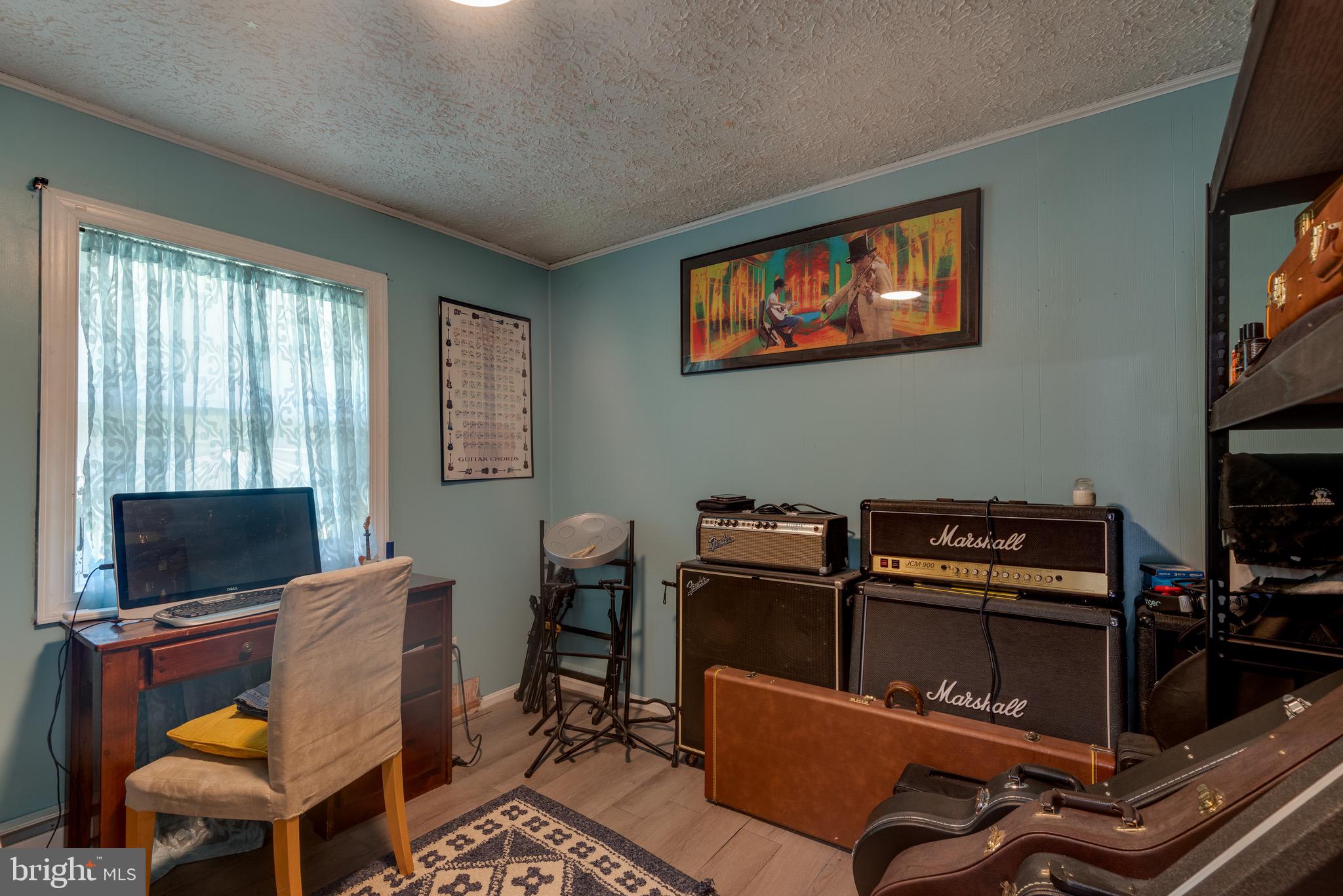 MILL POINT SHORES - Residential