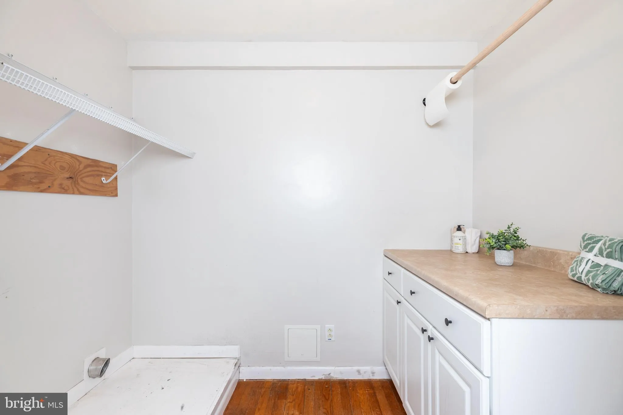 Salisbury, Maryland 21801, United States, 3 Bedrooms Bedrooms, ,3 BathroomsBathrooms,Residential,Active,95982