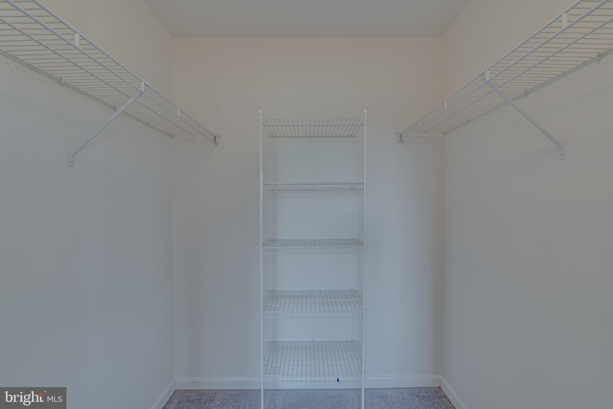 LEE'S RIDGE - Residential