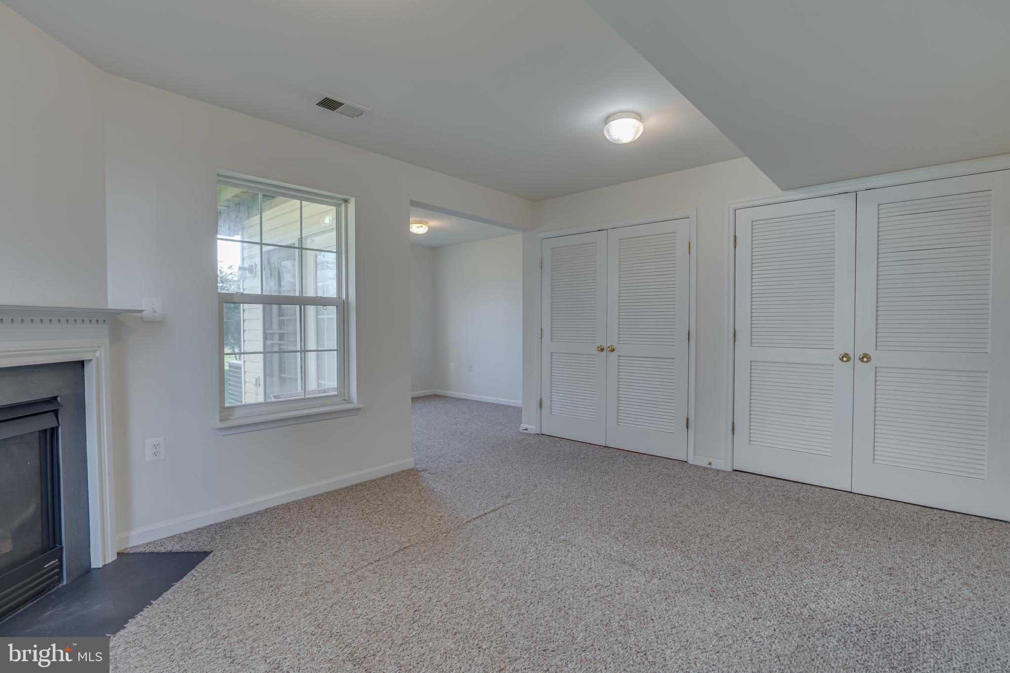 LEE'S RIDGE - Residential