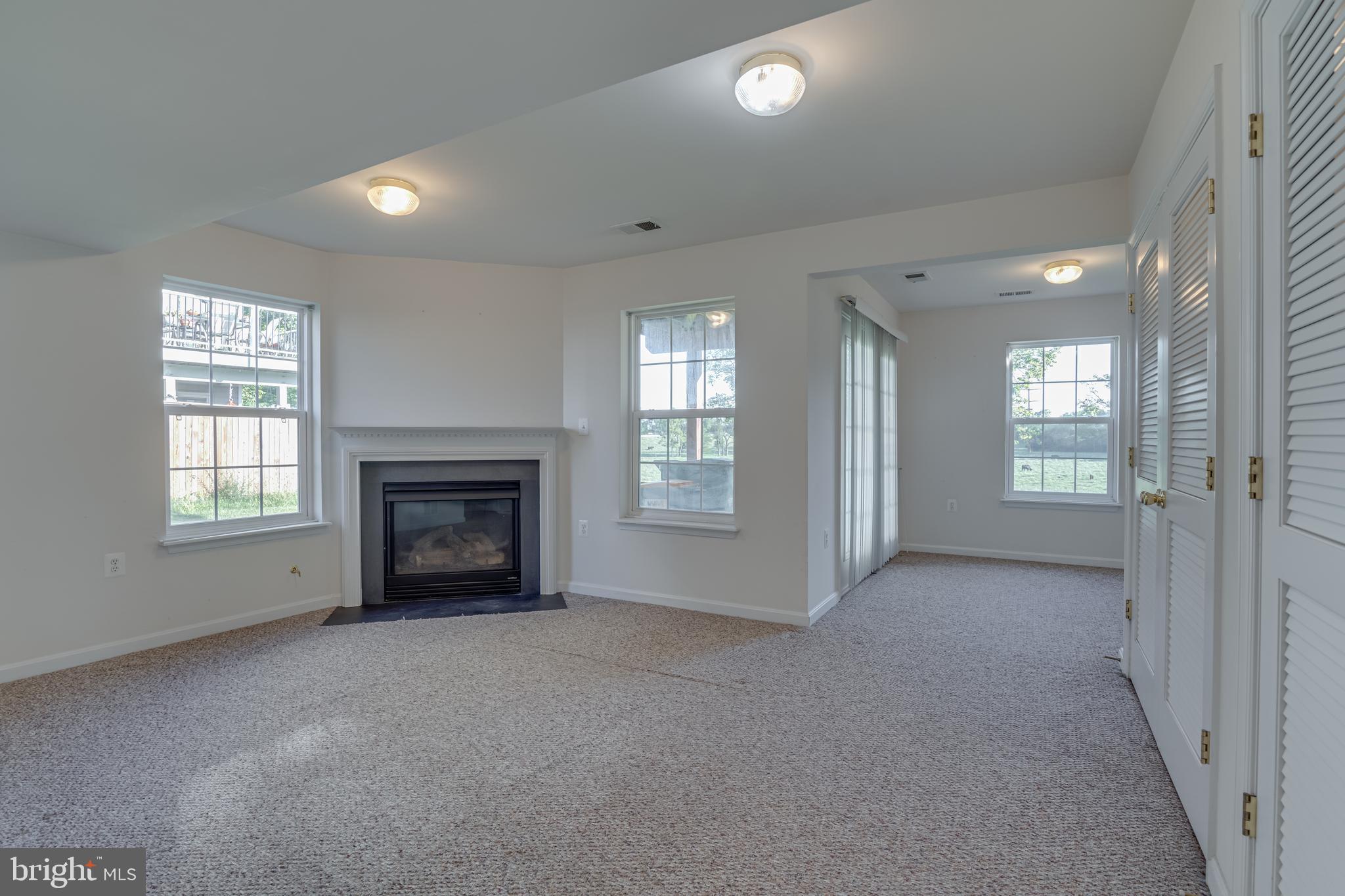 LEE'S RIDGE - Residential