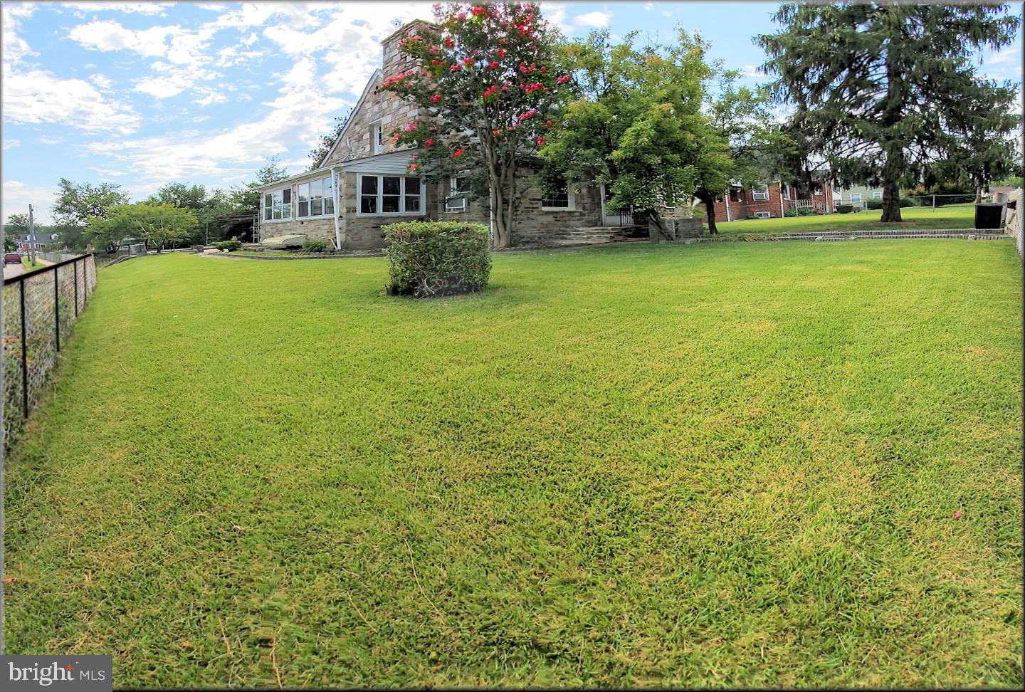 GARDENVILLE - Residential Income