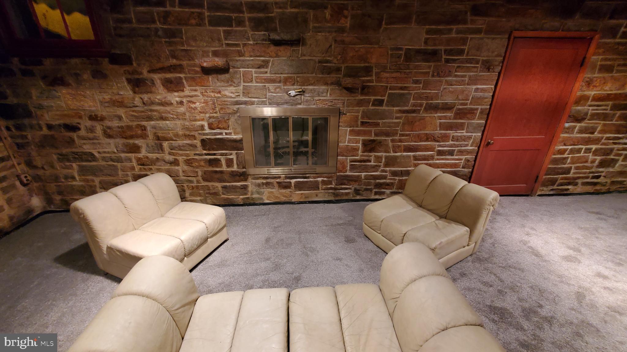 GARDENVILLE - Residential Income