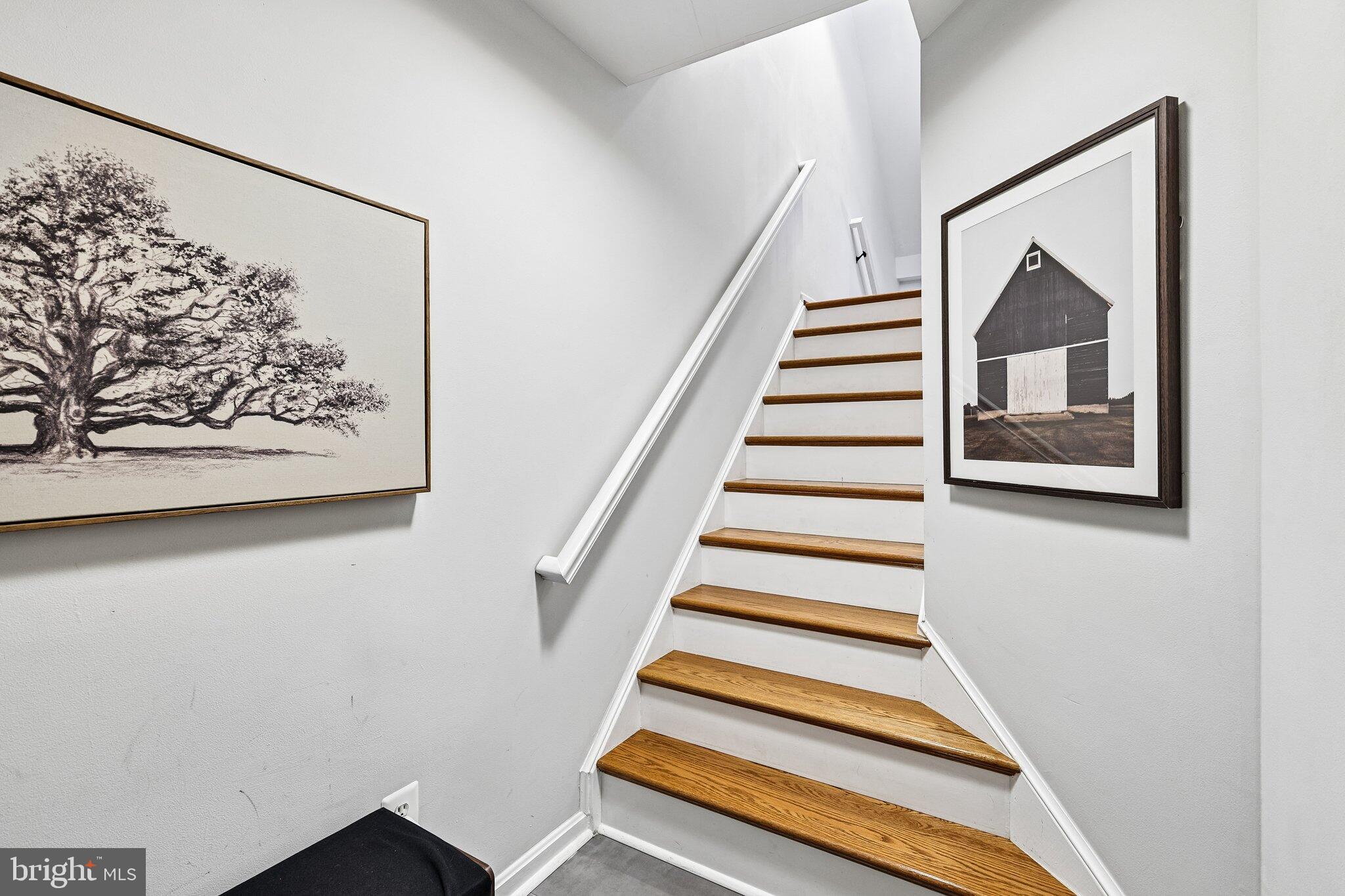 26084 LANDS END DRIVE