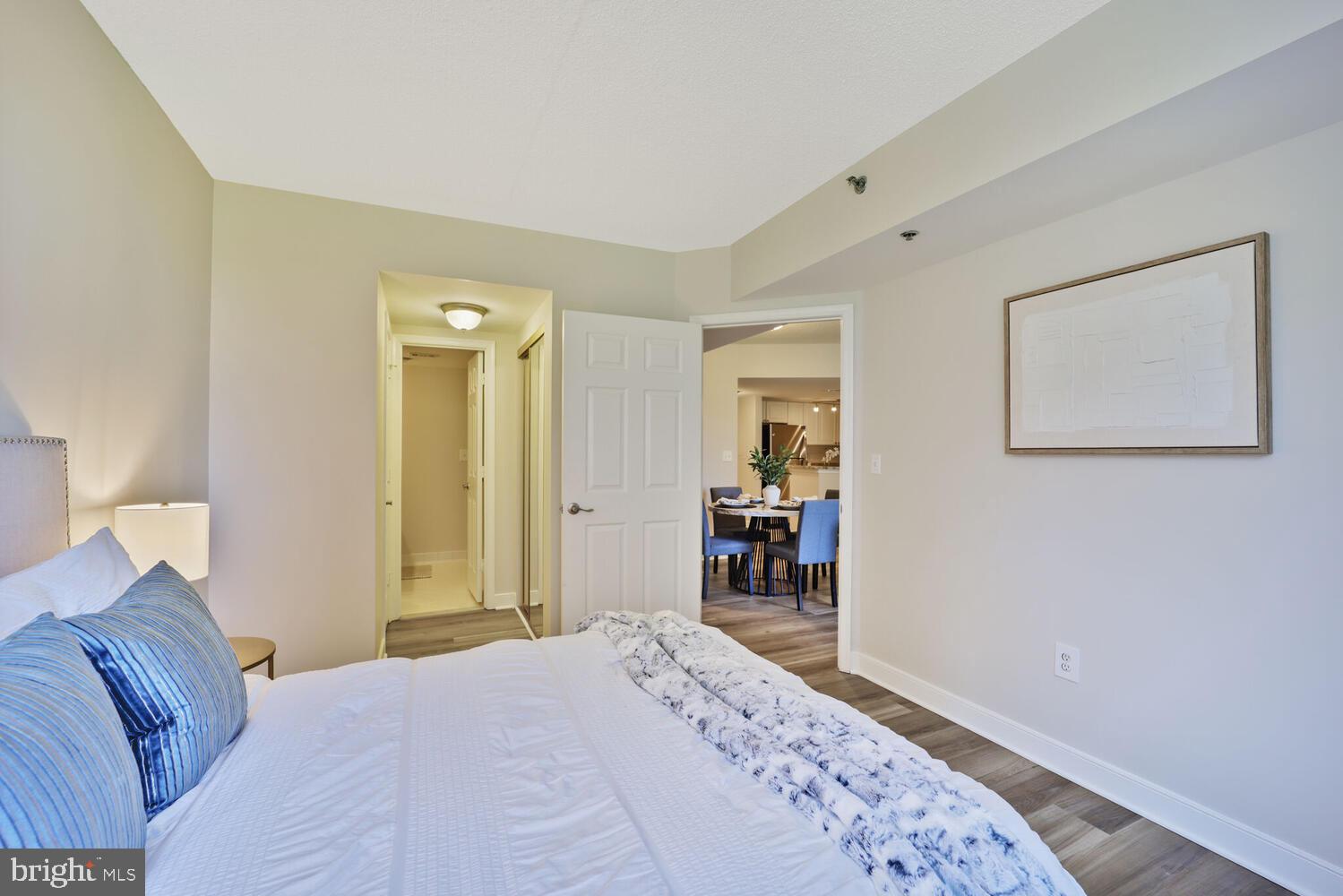 WINDSOR PLAZA - Residential