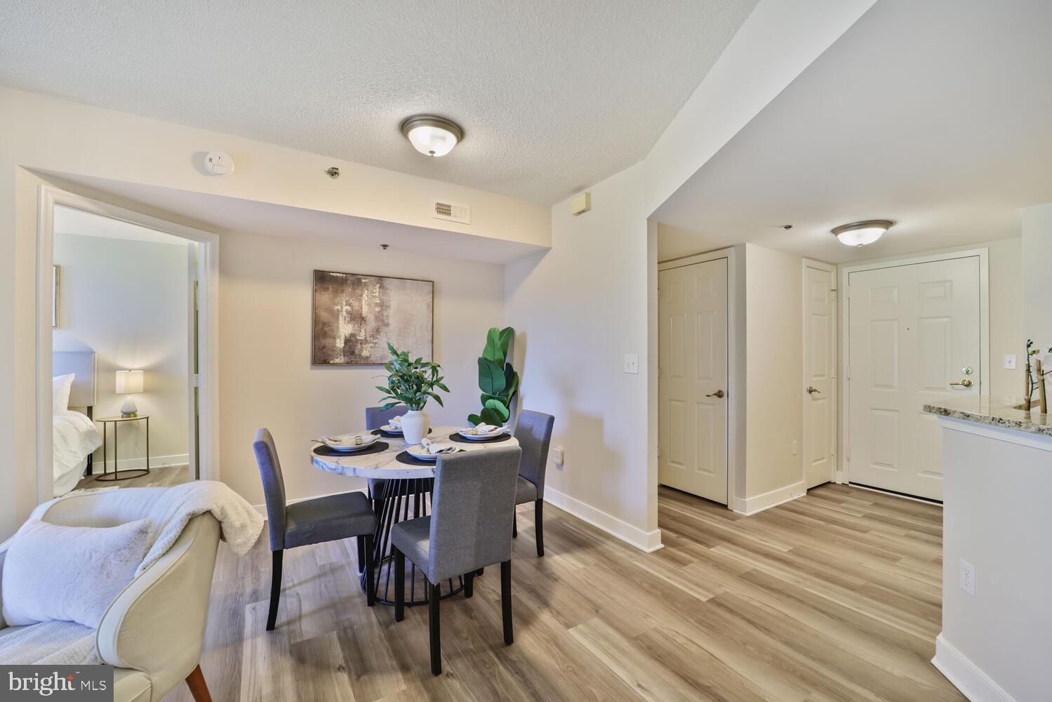 1050 N TAYLOR STREET 1-412