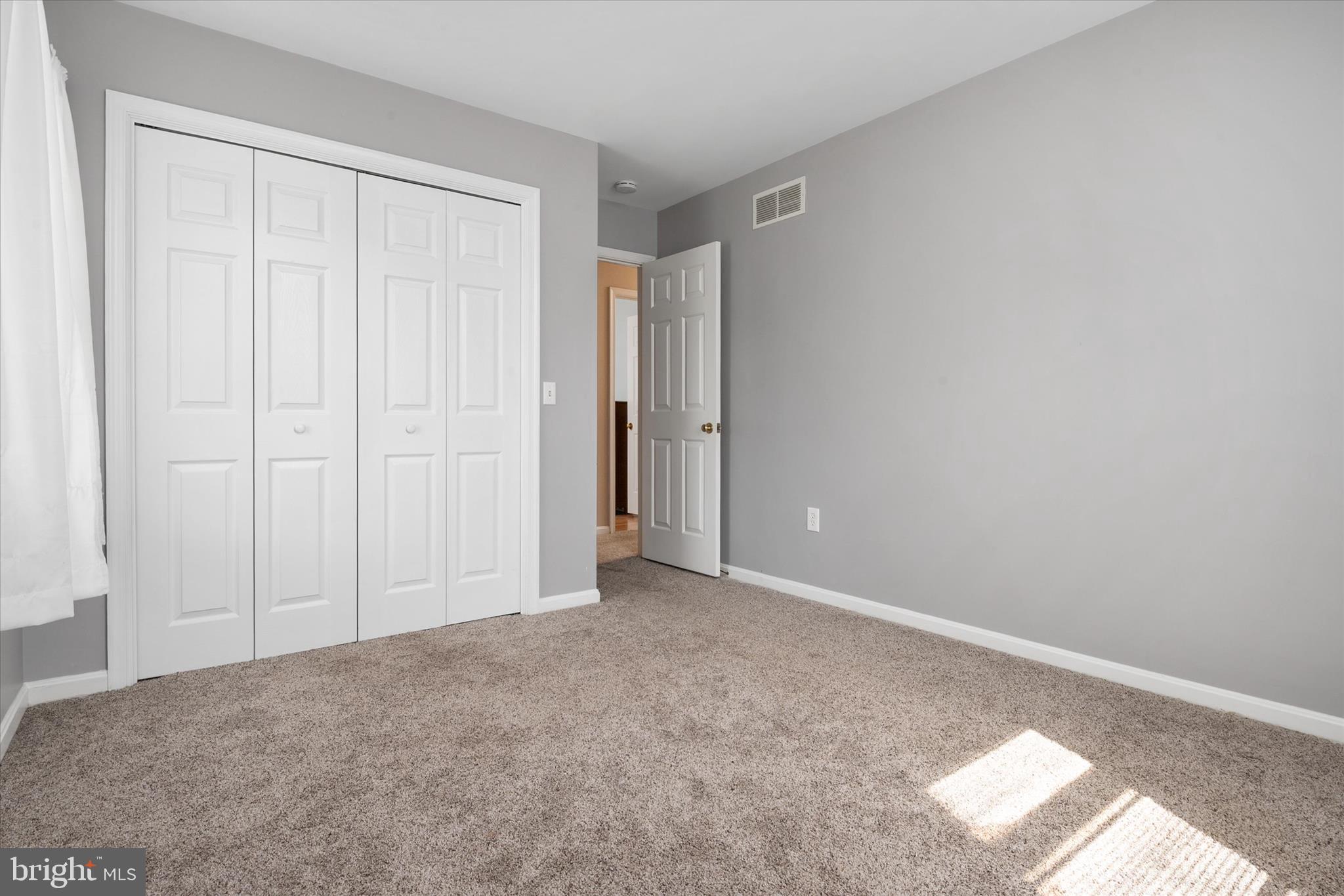 KINGS COURT - Residential