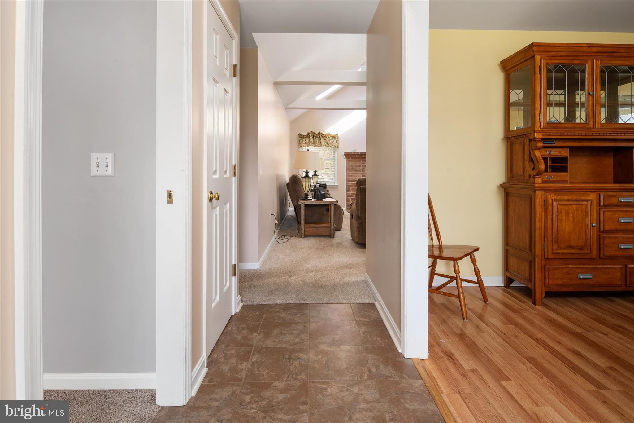 KINGS COURT - Residential