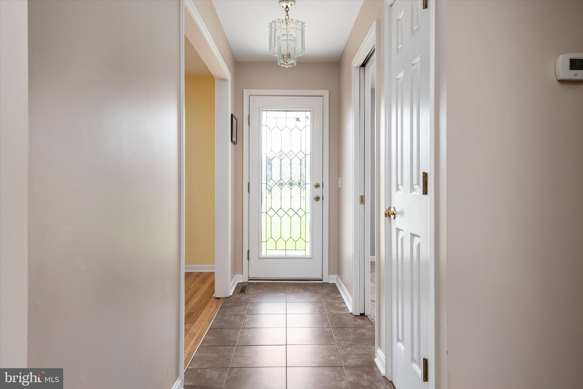 KINGS COURT - Residential