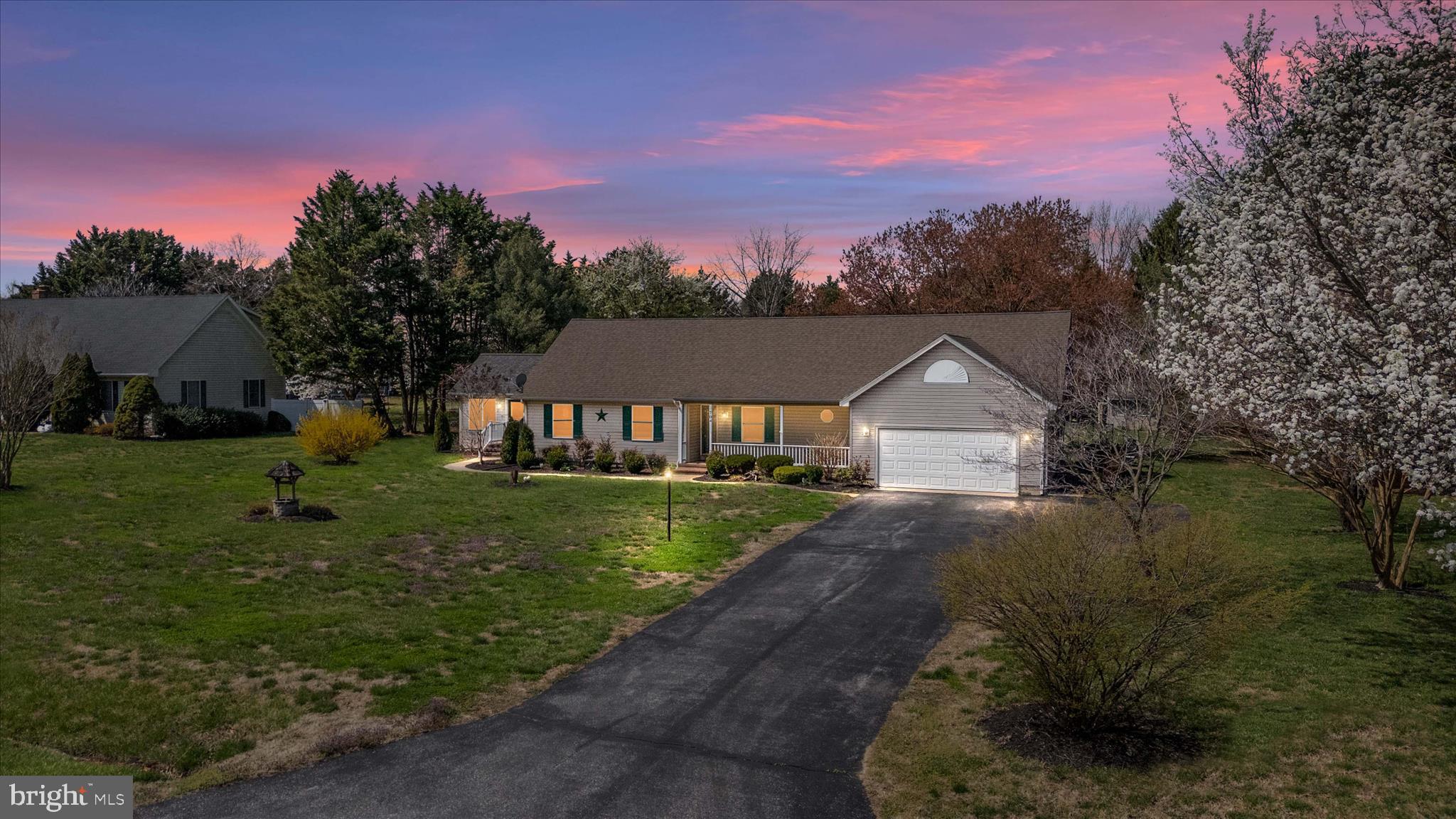 KINGS COURT - Residential