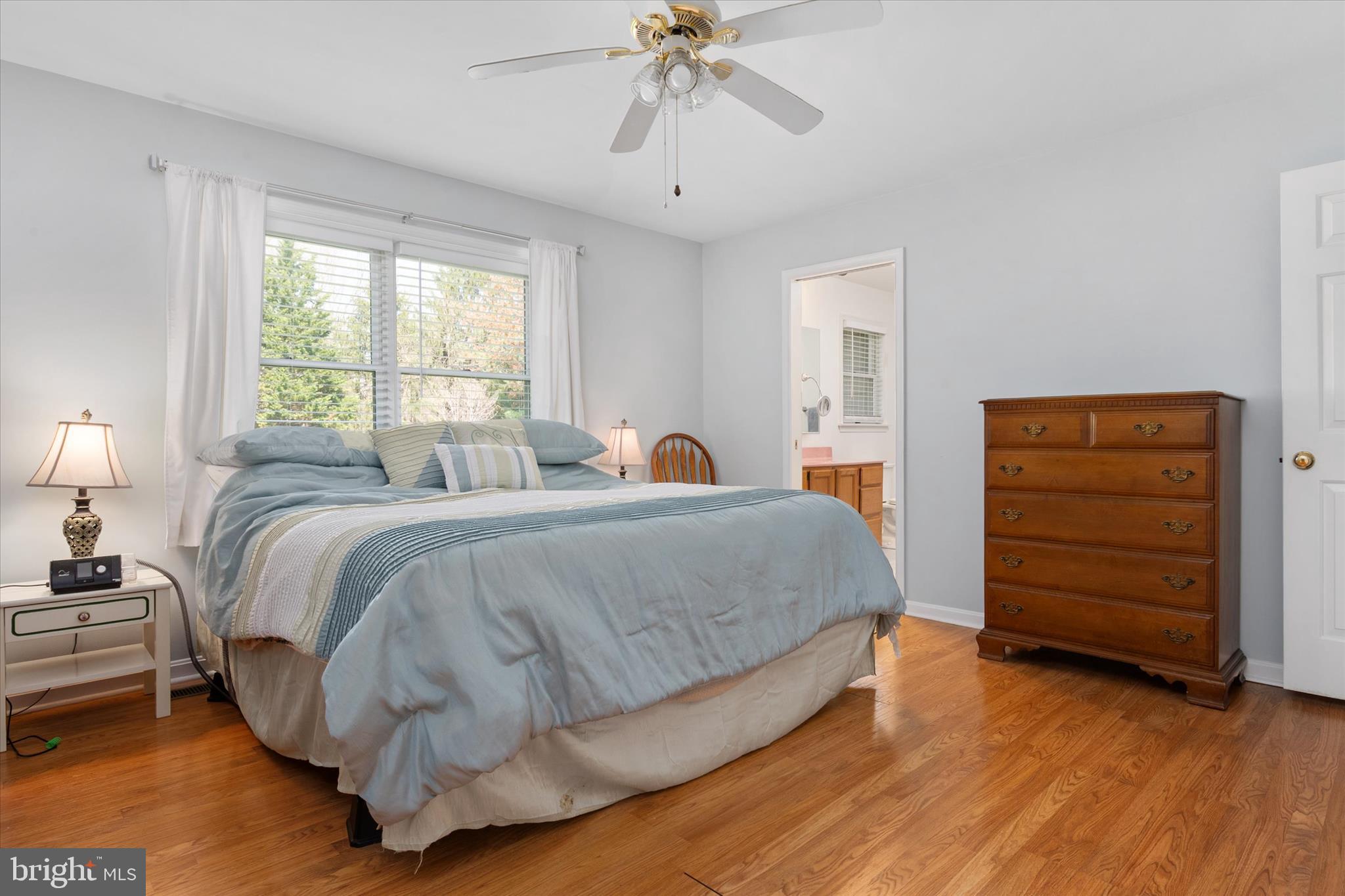 KINGS COURT - Residential