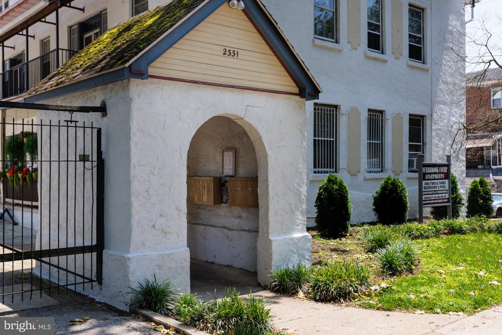 OVERBROOK - Residential Lease