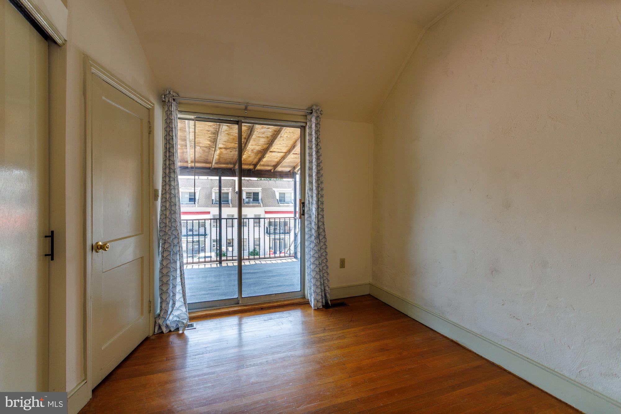 OVERBROOK - Residential Lease