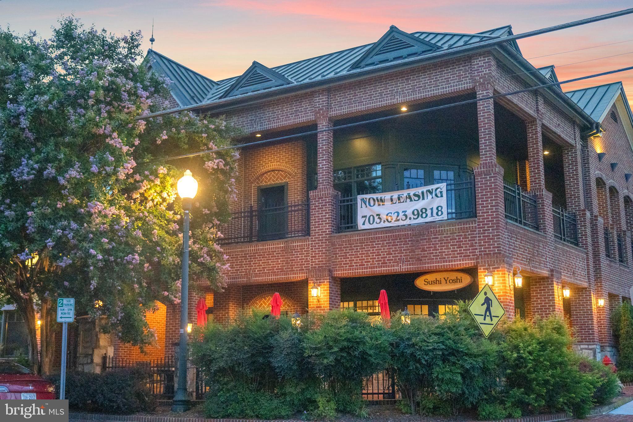 VIENNA WOODS - Residential