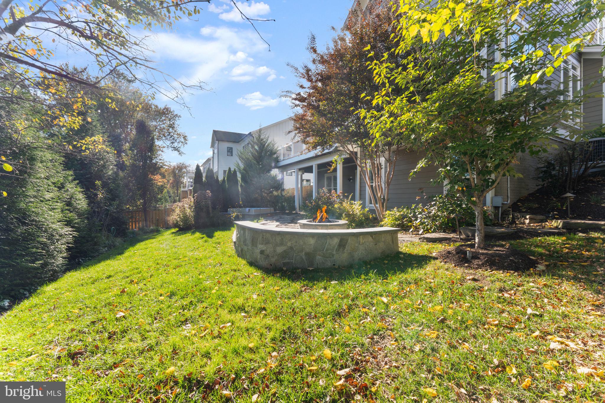 VIENNA WOODS - Residential