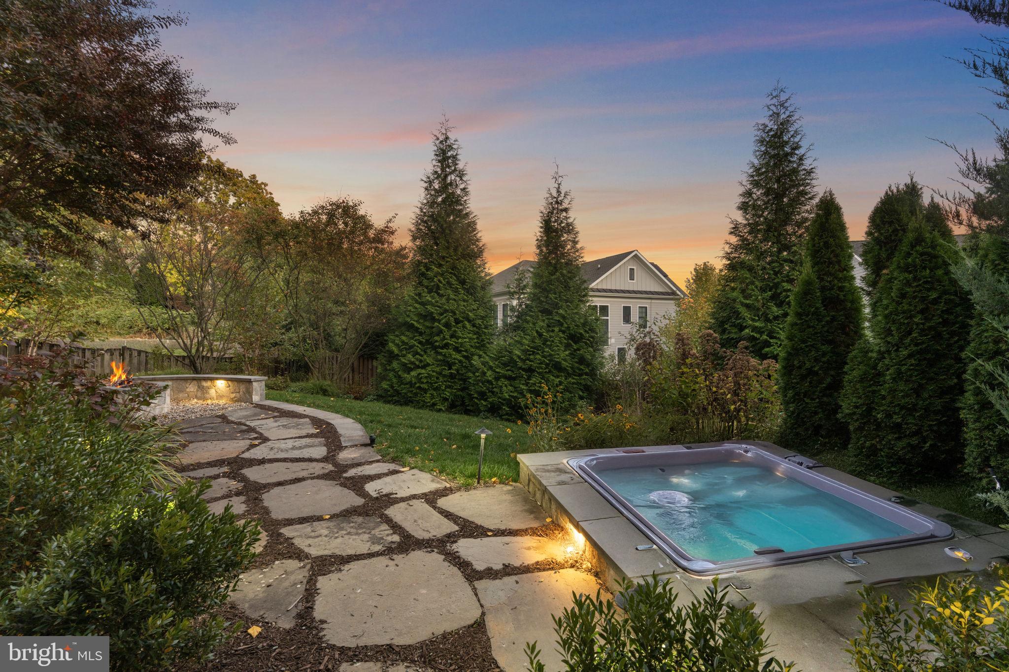 VIENNA WOODS - Residential