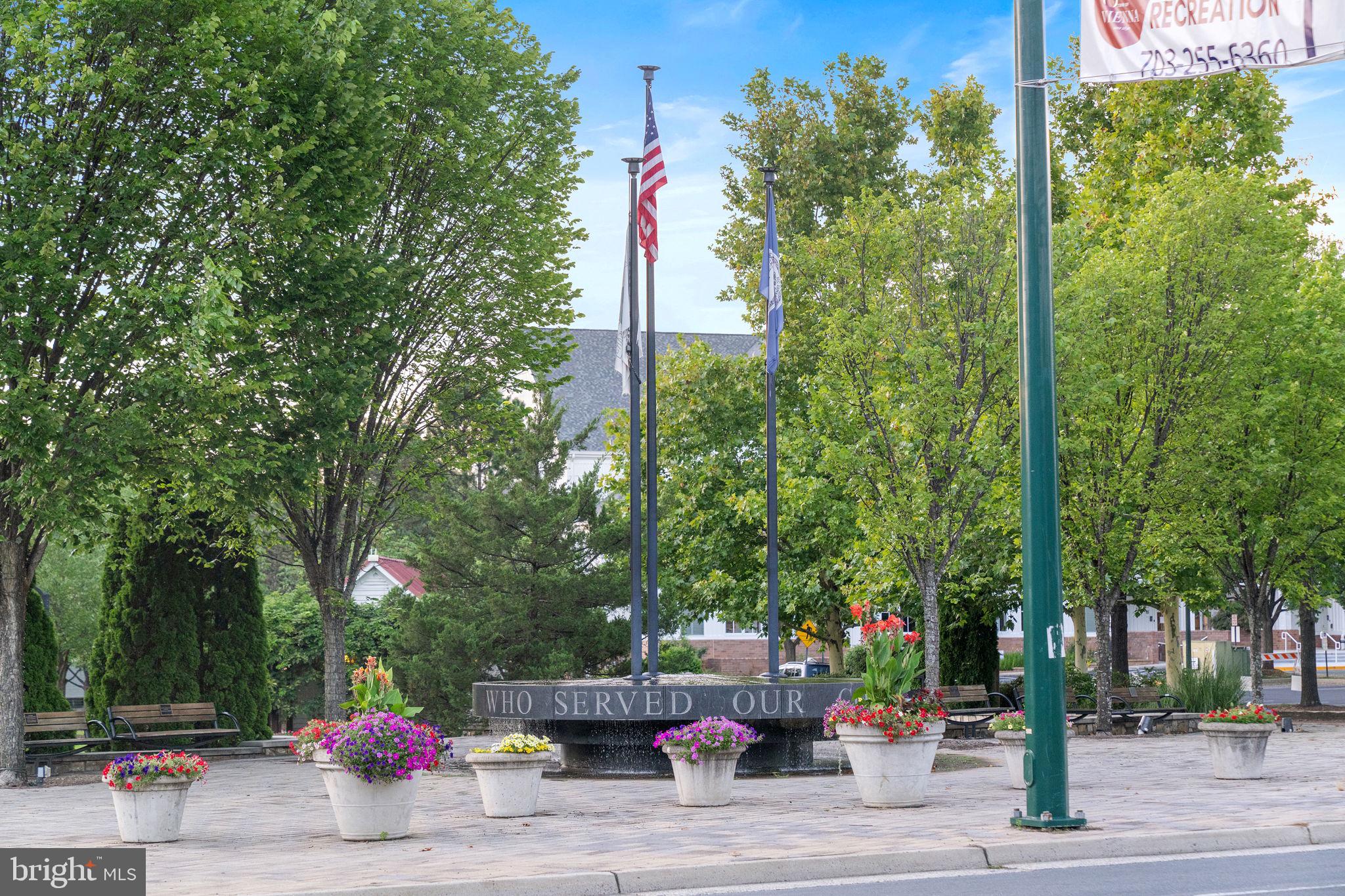 VIENNA WOODS - Residential