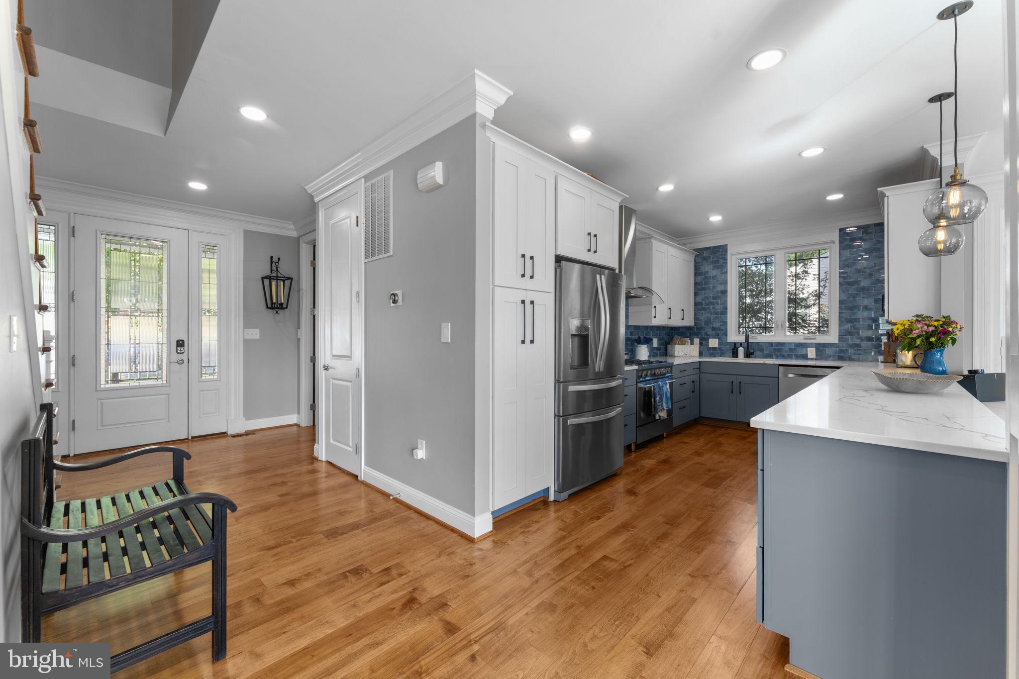 VIENNA WOODS - Residential