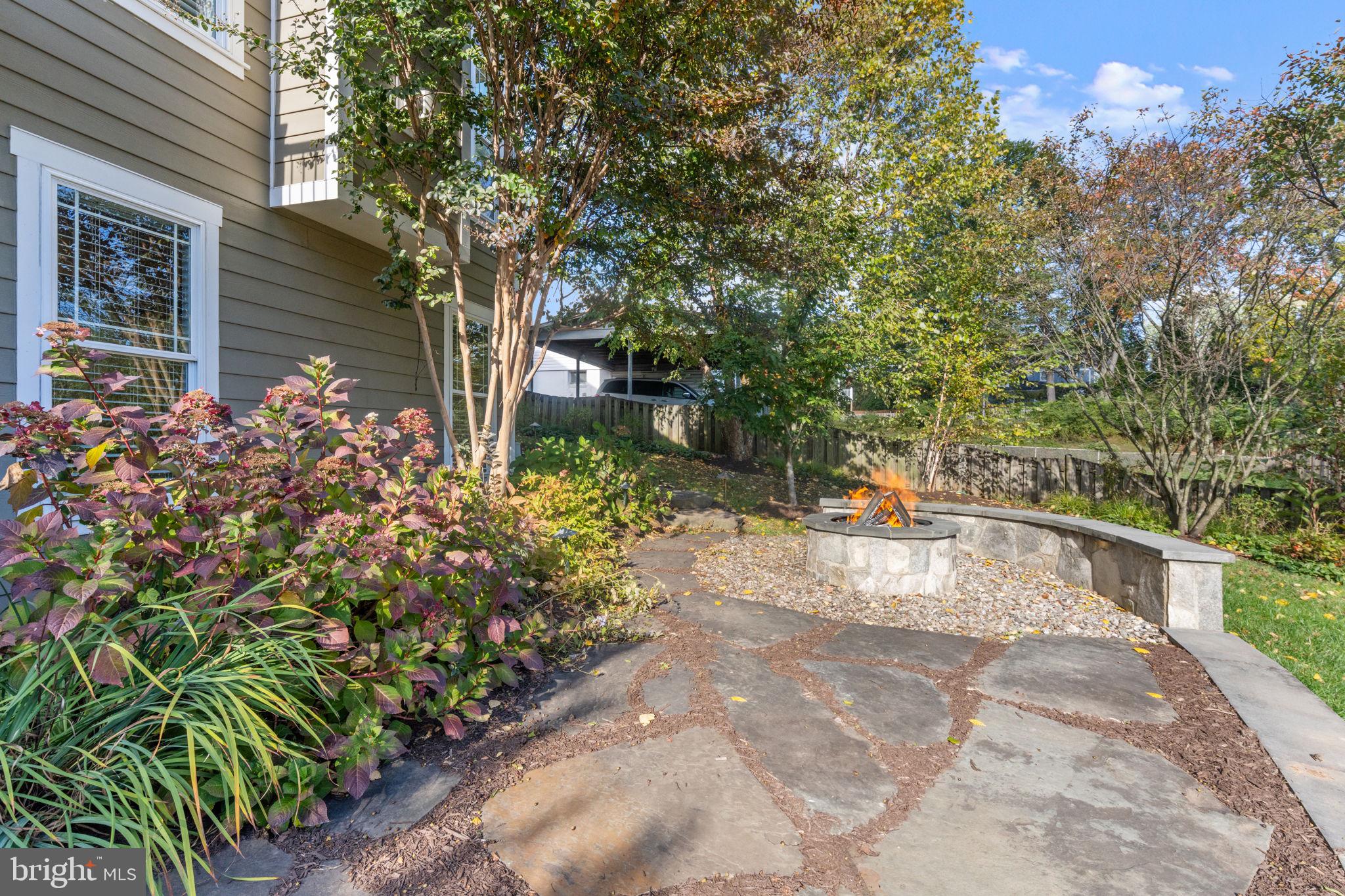 VIENNA WOODS - Residential