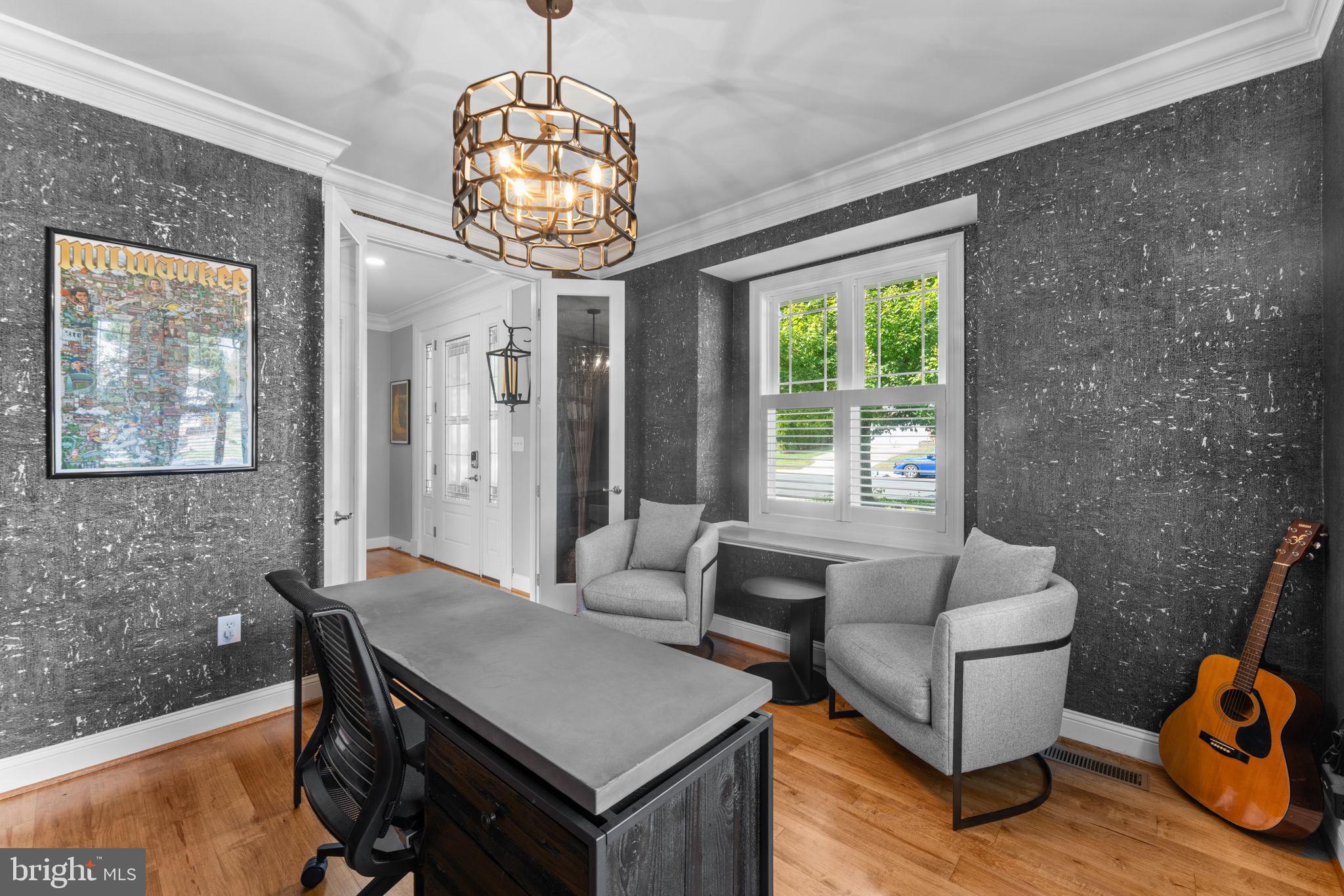 VIENNA WOODS - Residential