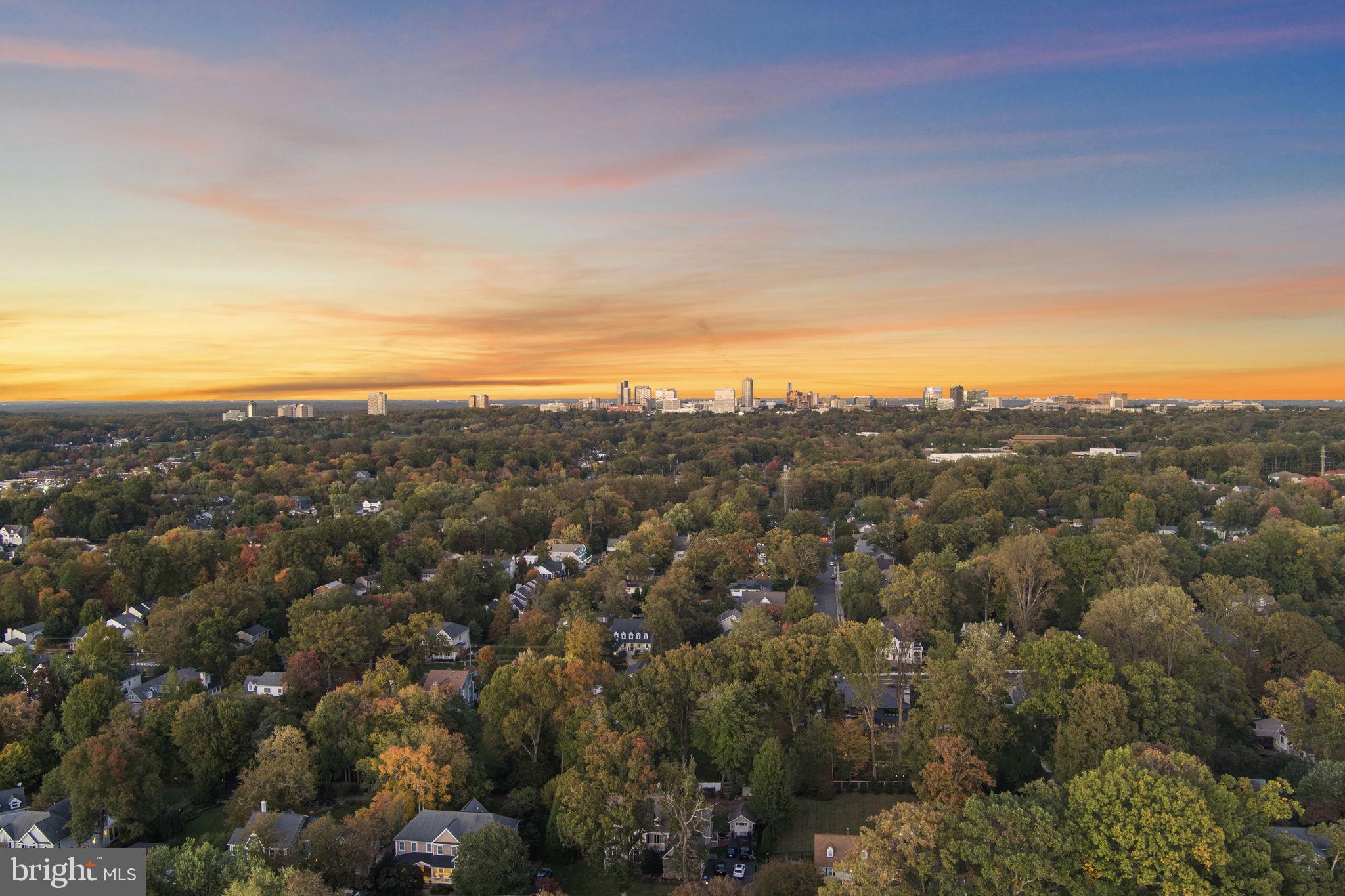VIENNA WOODS - Residential