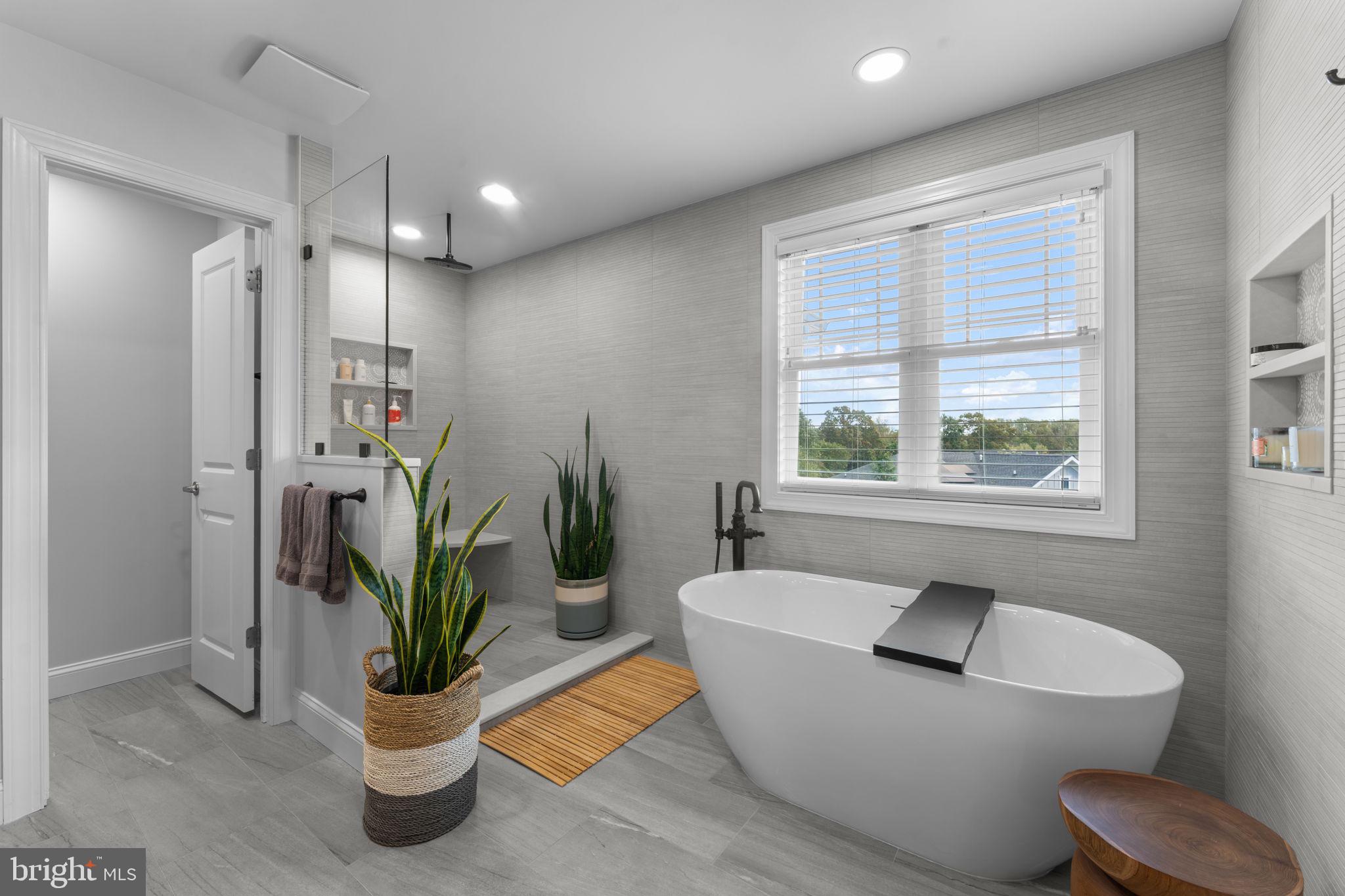 VIENNA WOODS - Residential