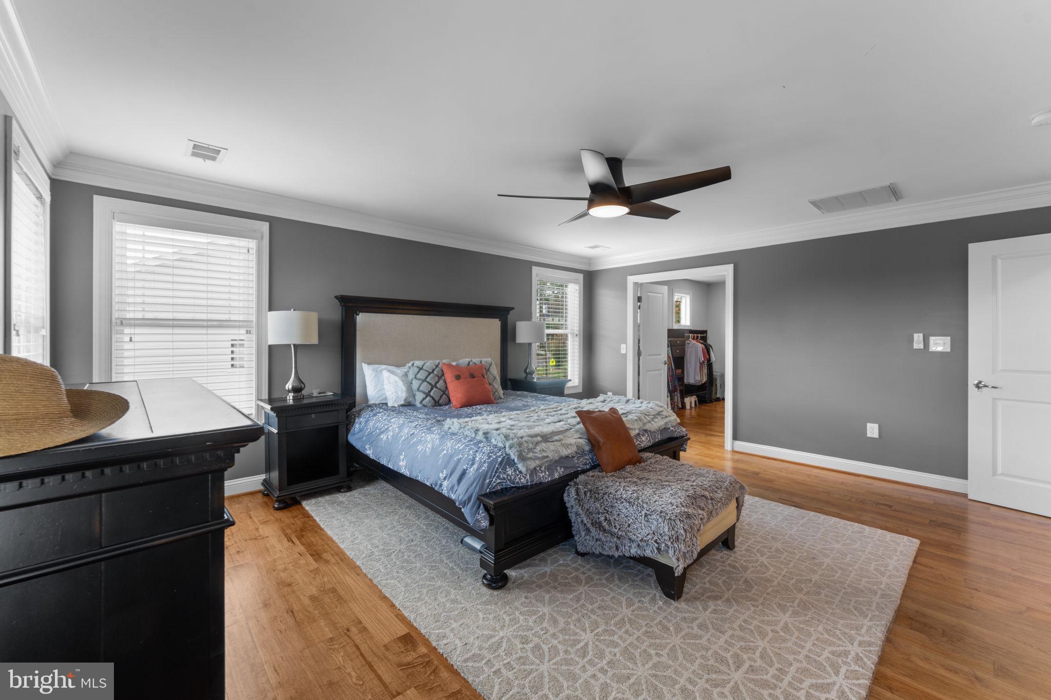 VIENNA WOODS - Residential