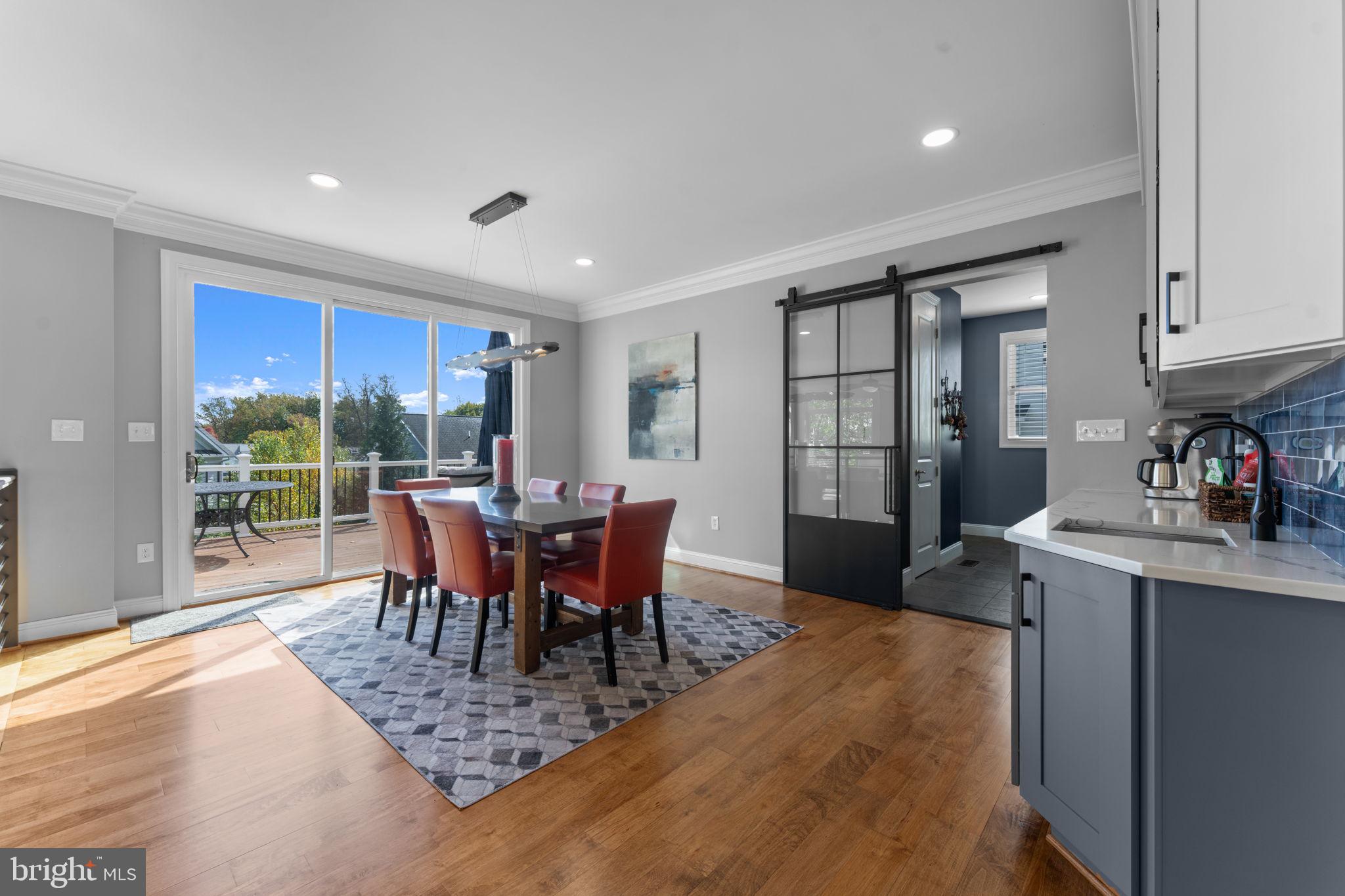 VIENNA WOODS - Residential