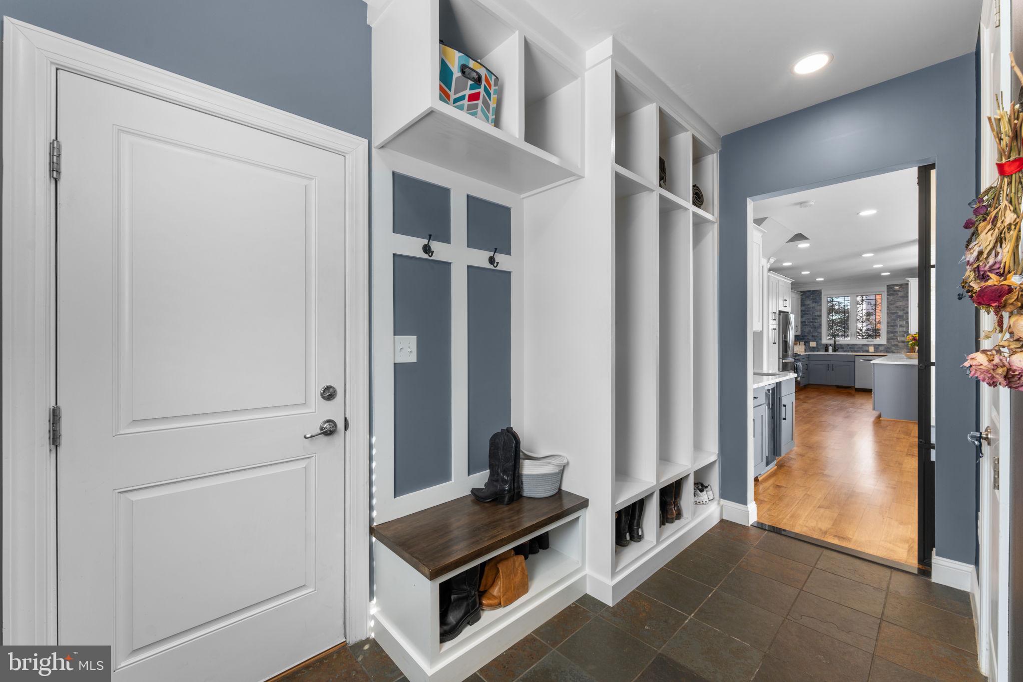 VIENNA WOODS - Residential