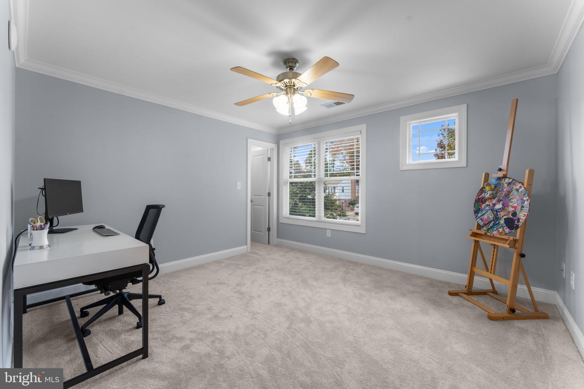 VIENNA WOODS - Residential