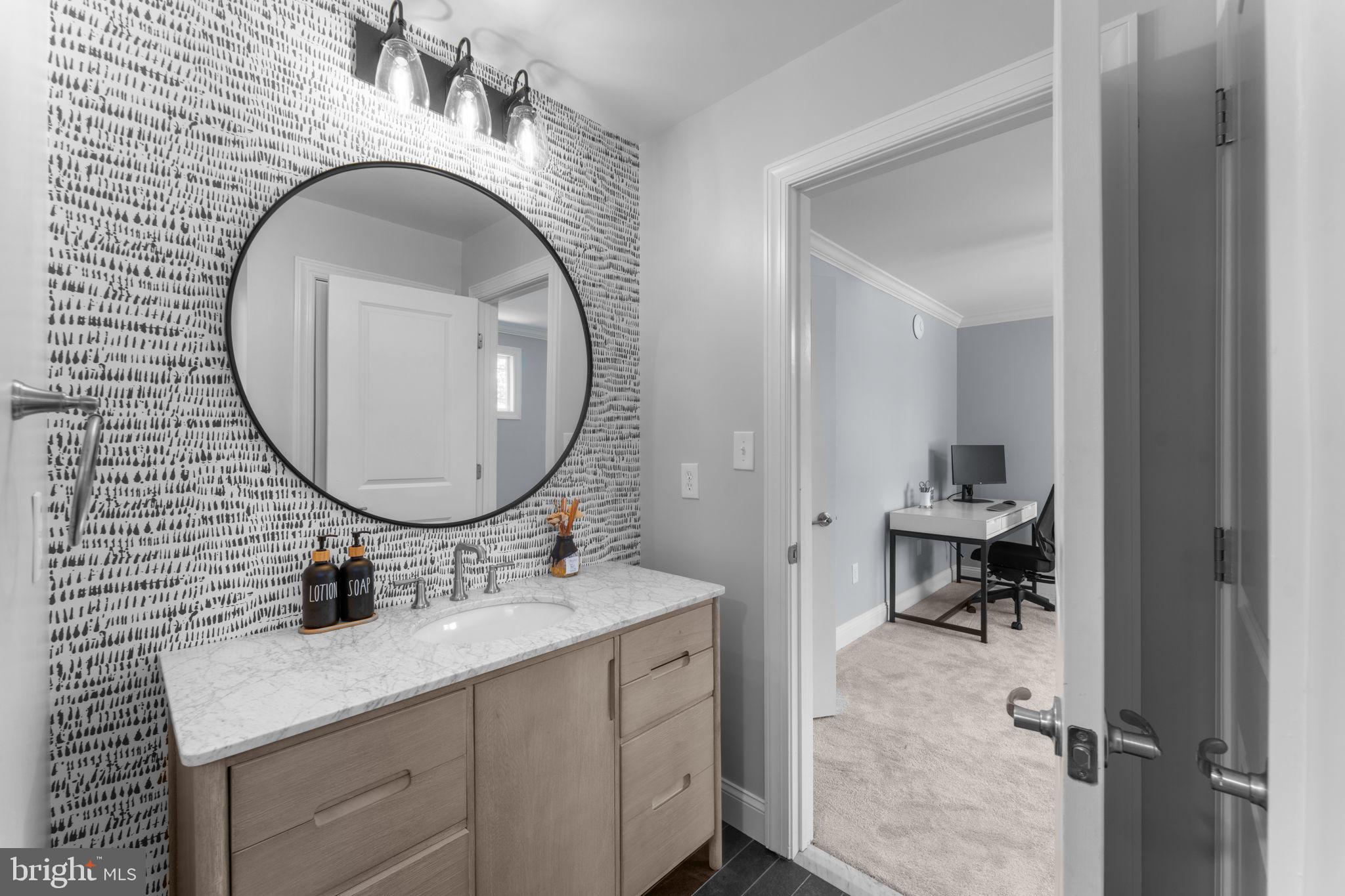 VIENNA WOODS - Residential