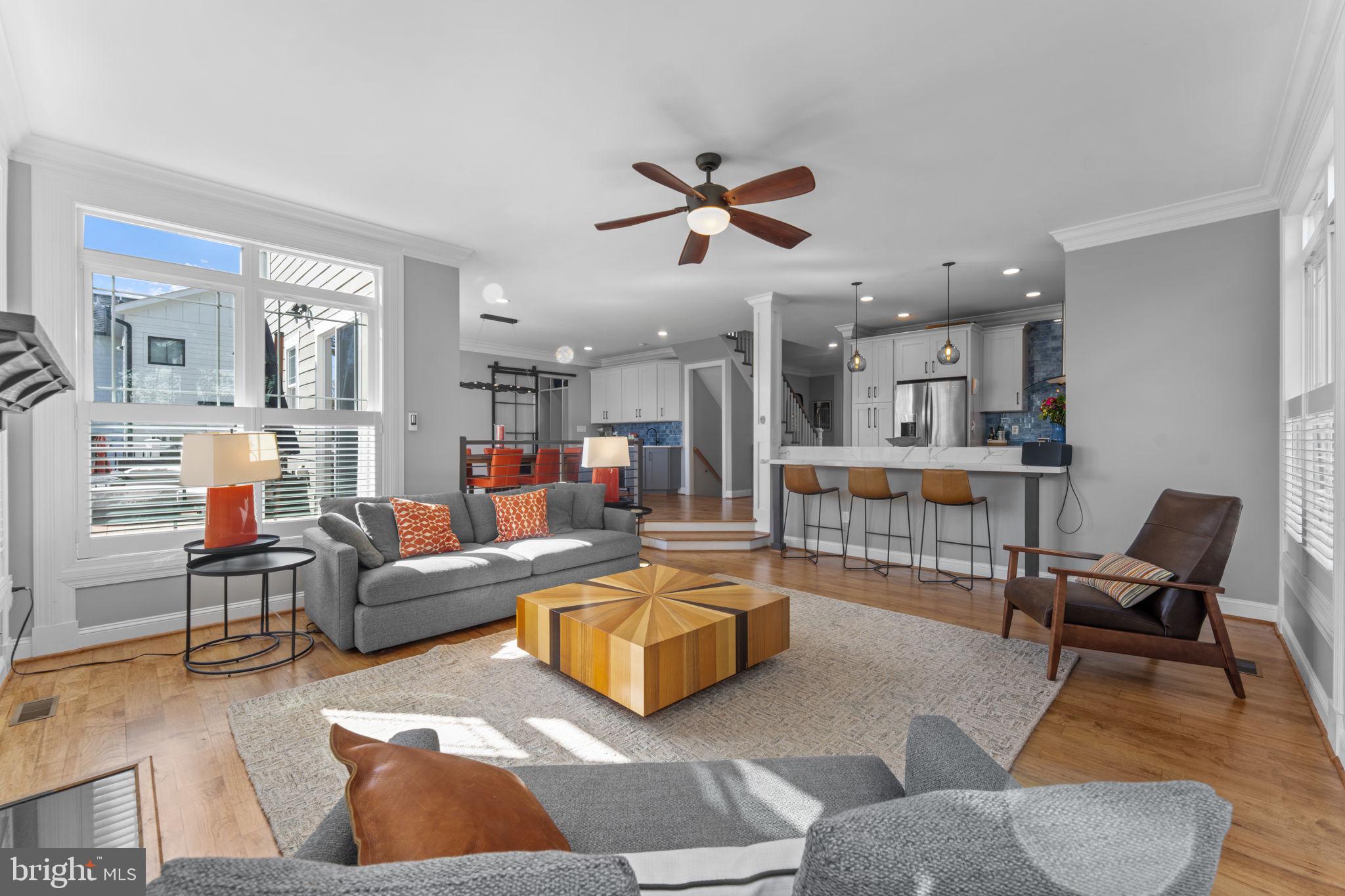 VIENNA WOODS - Residential