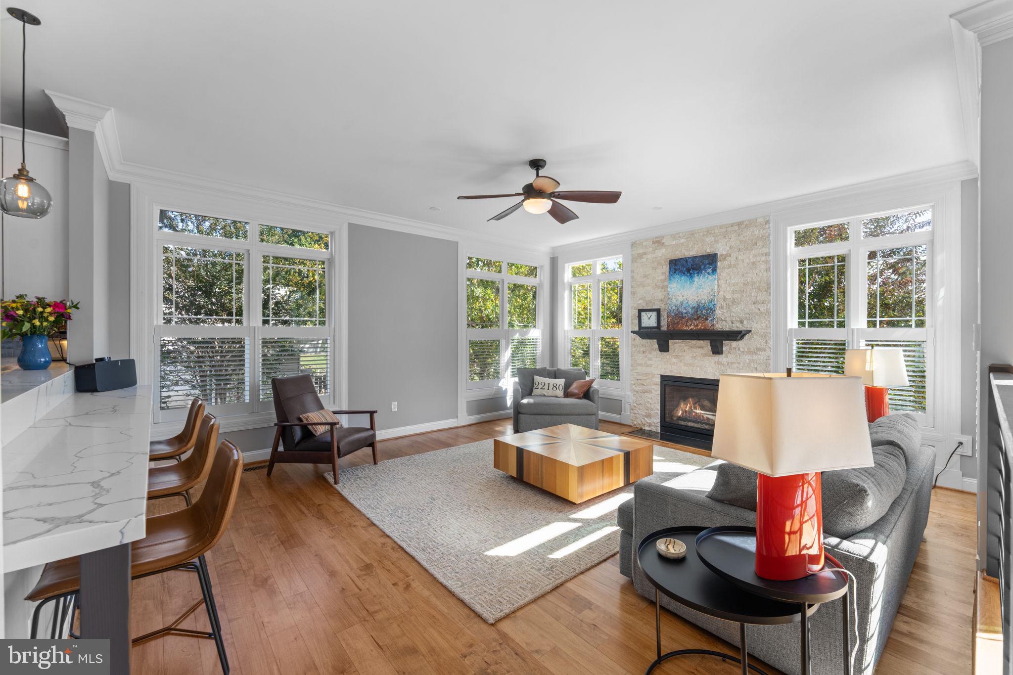 VIENNA WOODS - Residential