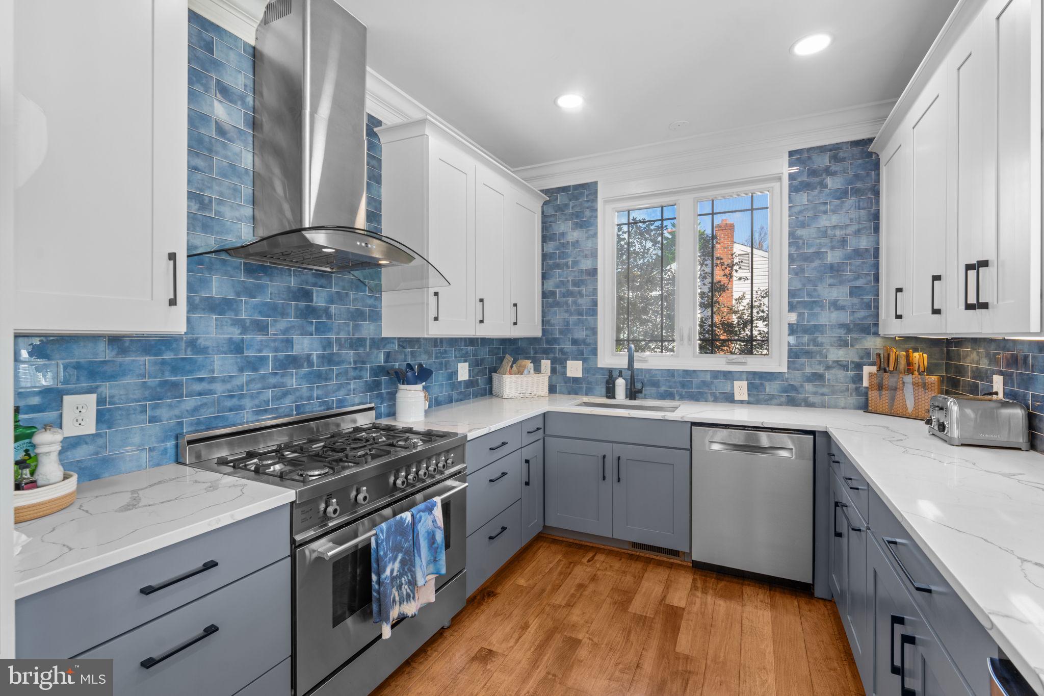 VIENNA WOODS - Residential