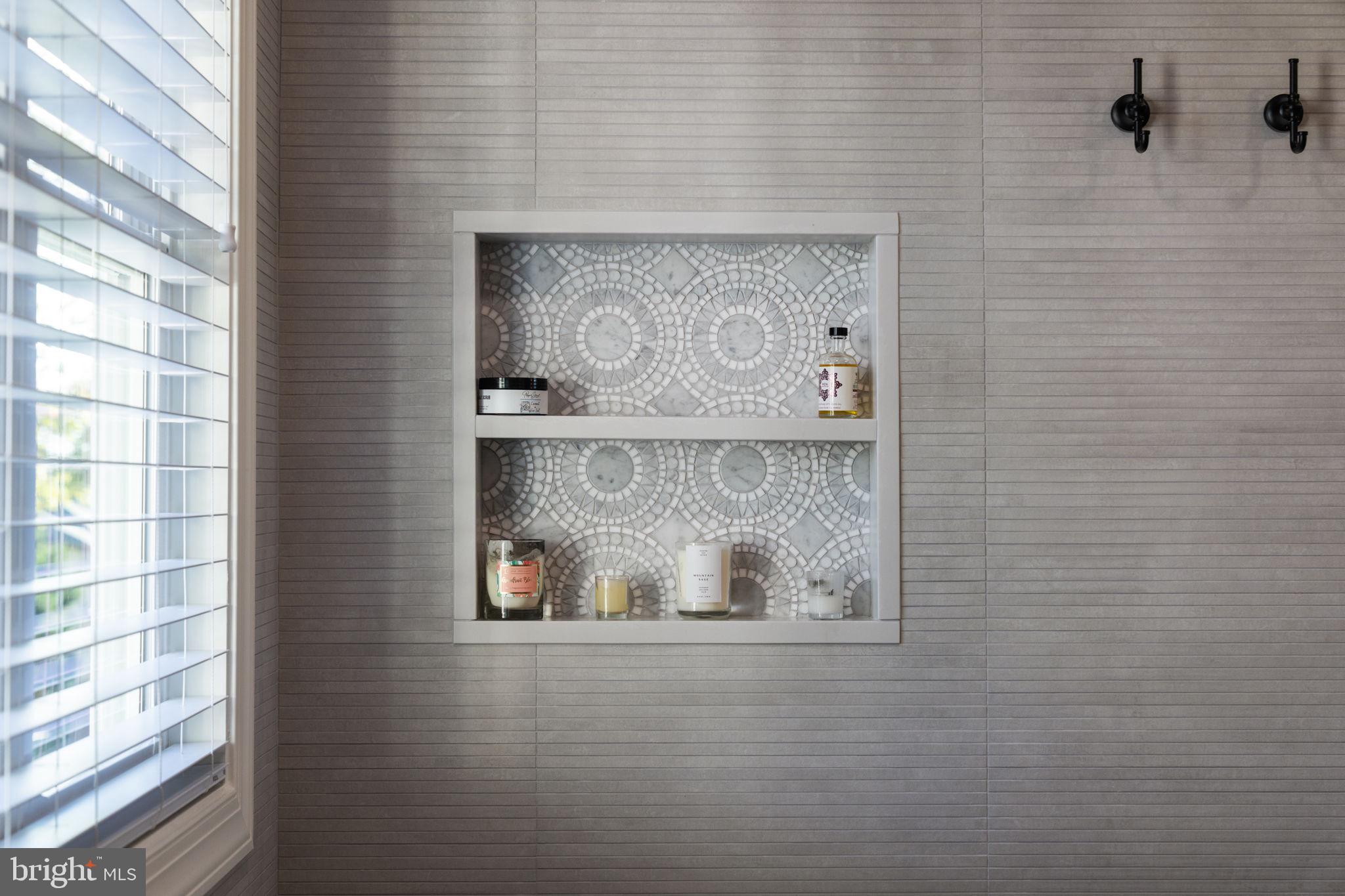 VIENNA WOODS - Residential