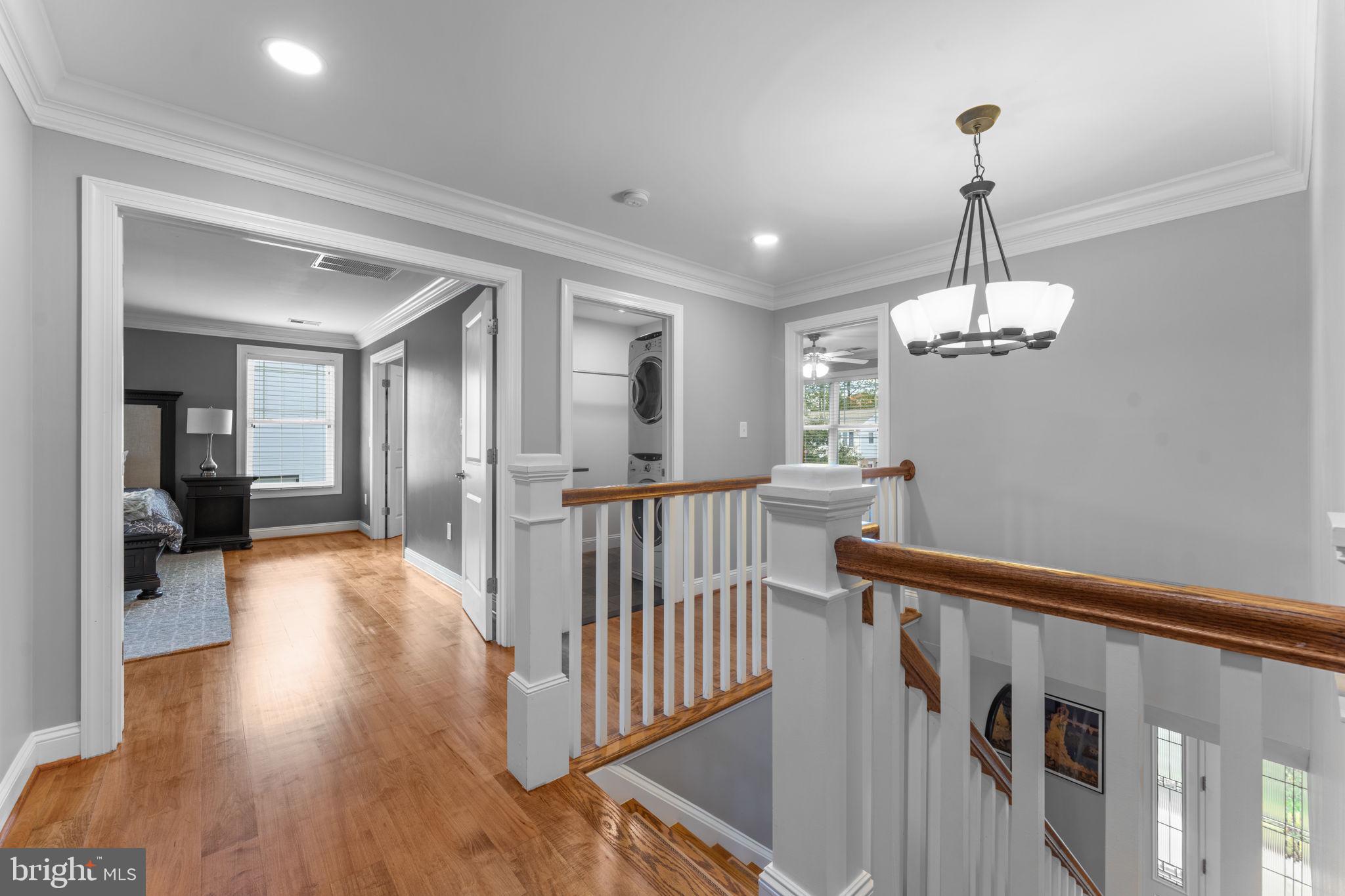 VIENNA WOODS - Residential