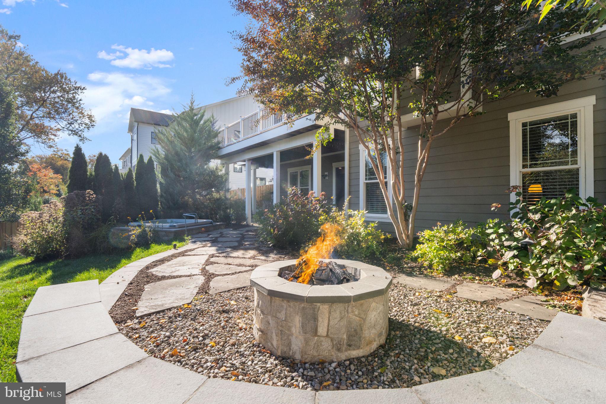 VIENNA WOODS - Residential