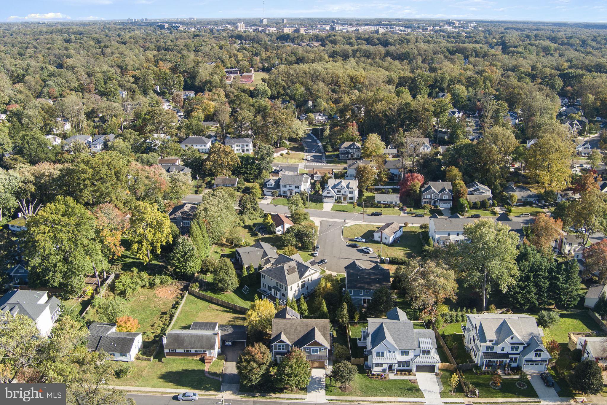 VIENNA WOODS - Residential