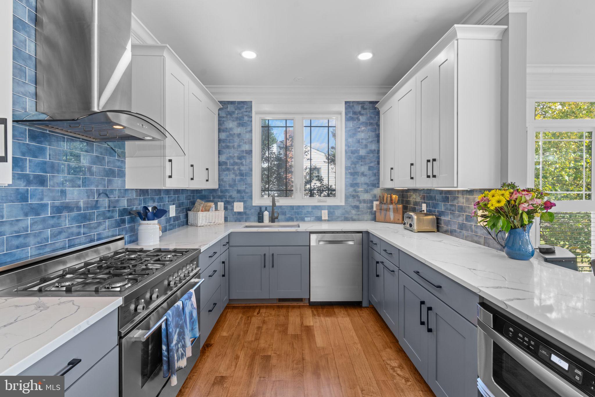 VIENNA WOODS - Residential