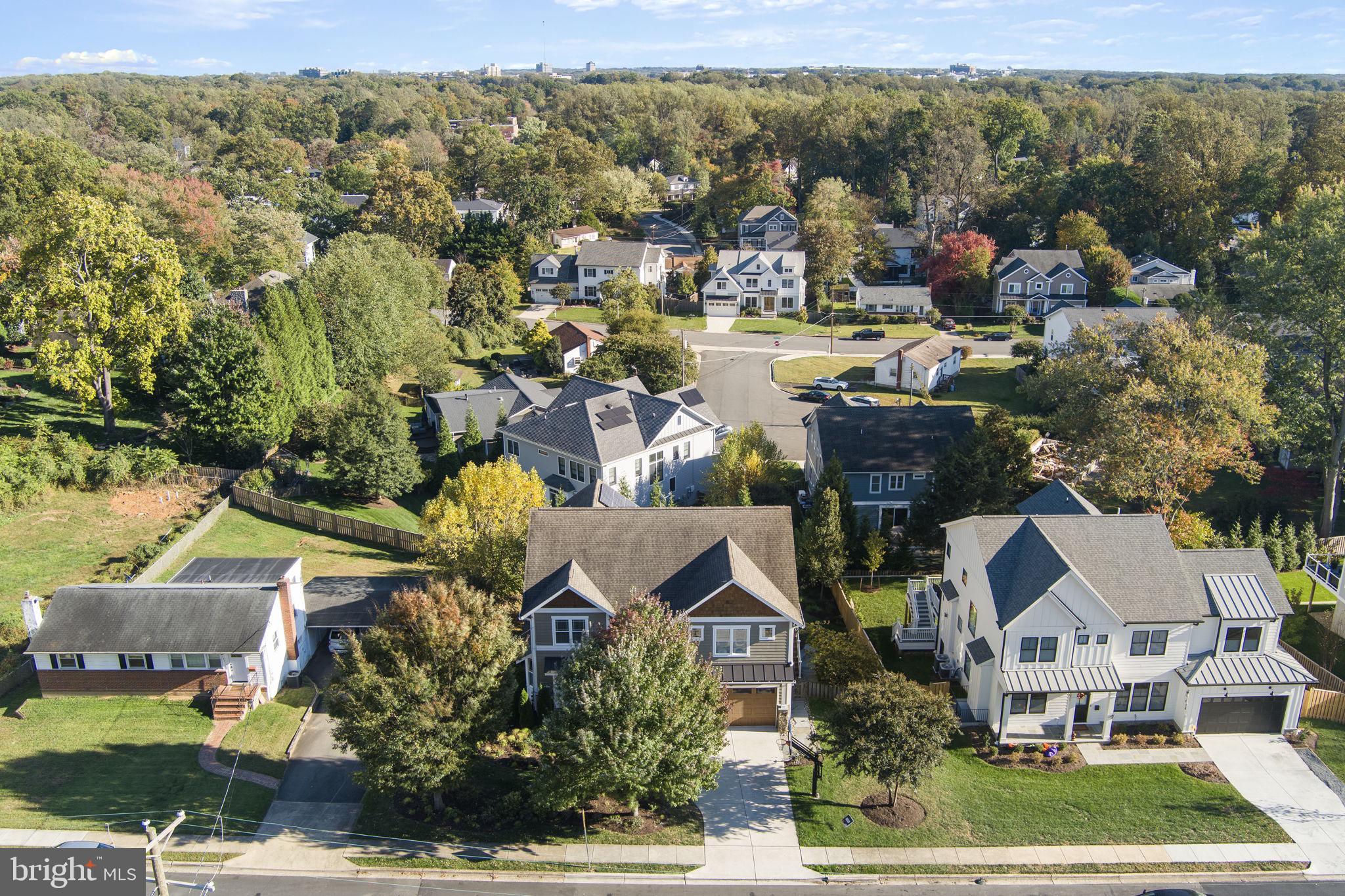 VIENNA WOODS - Residential