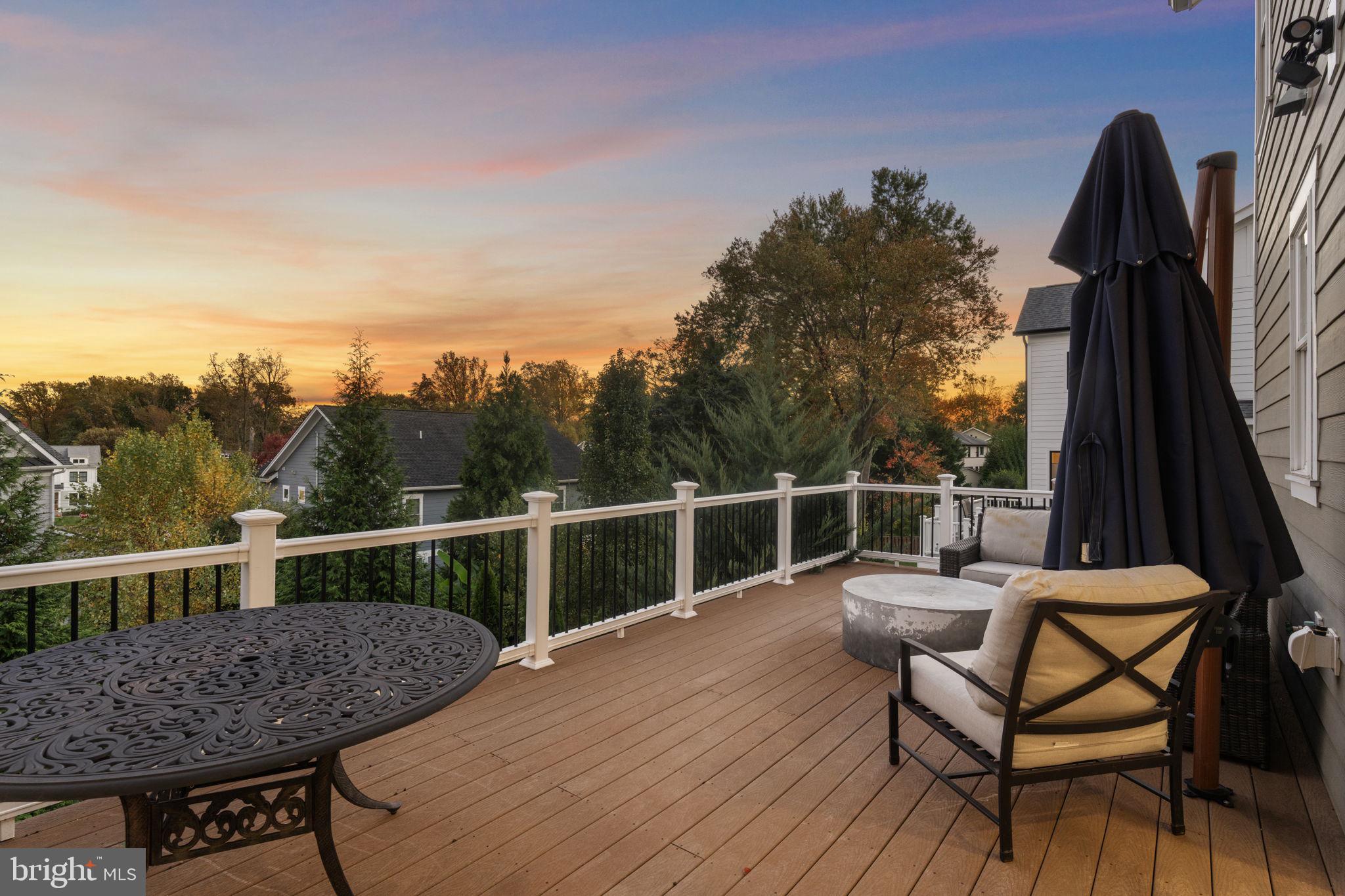 VIENNA WOODS - Residential