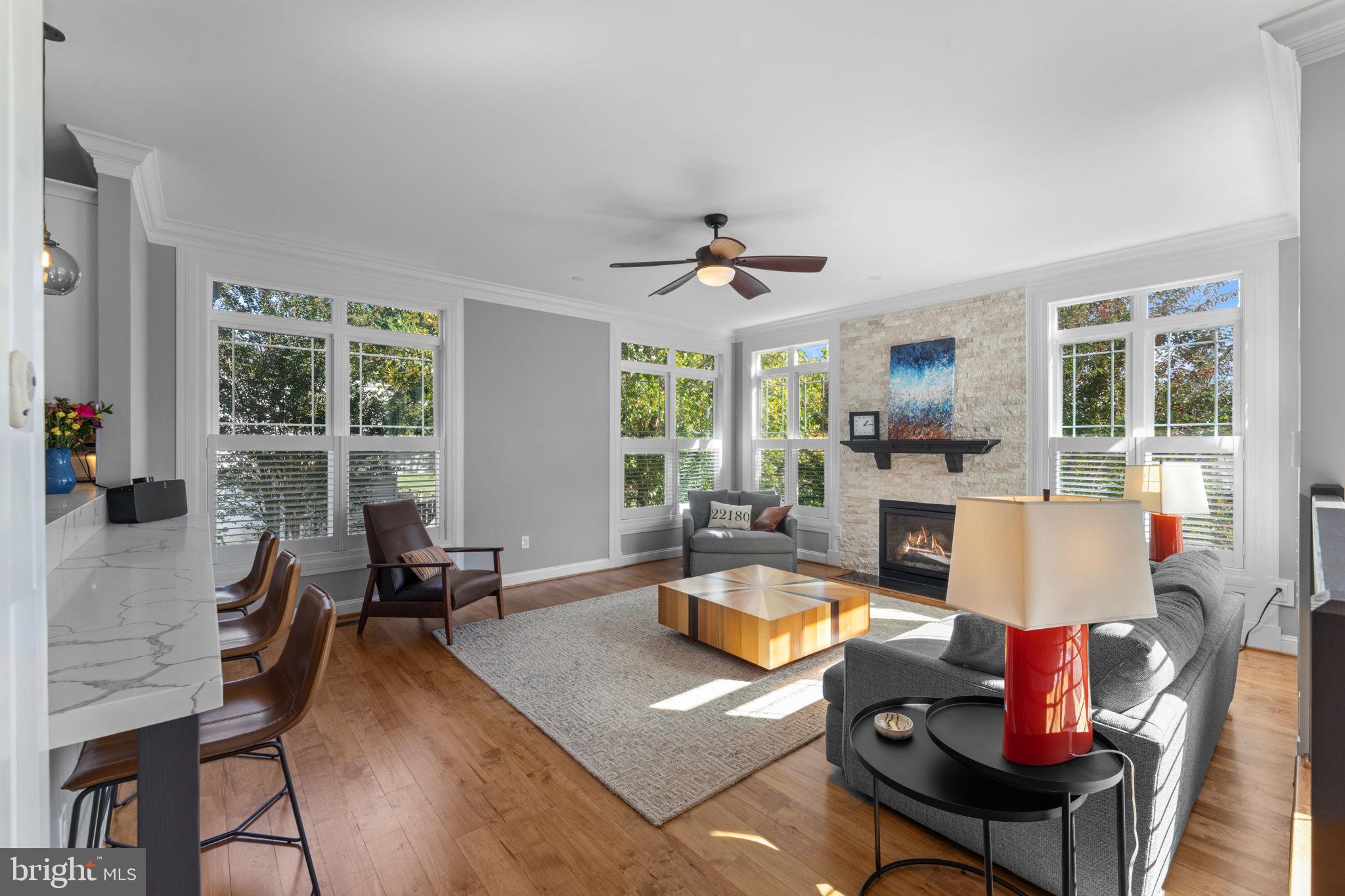 VIENNA WOODS - Residential