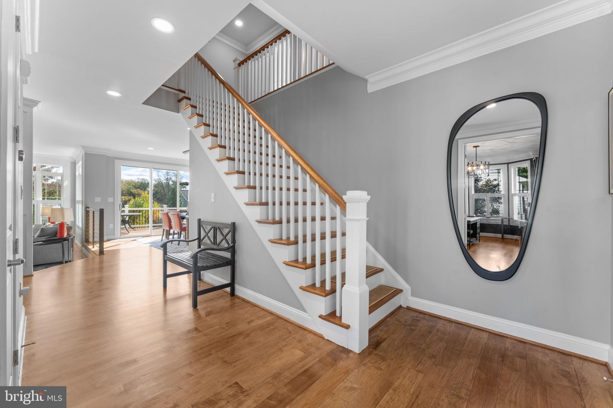 VIENNA WOODS - Residential