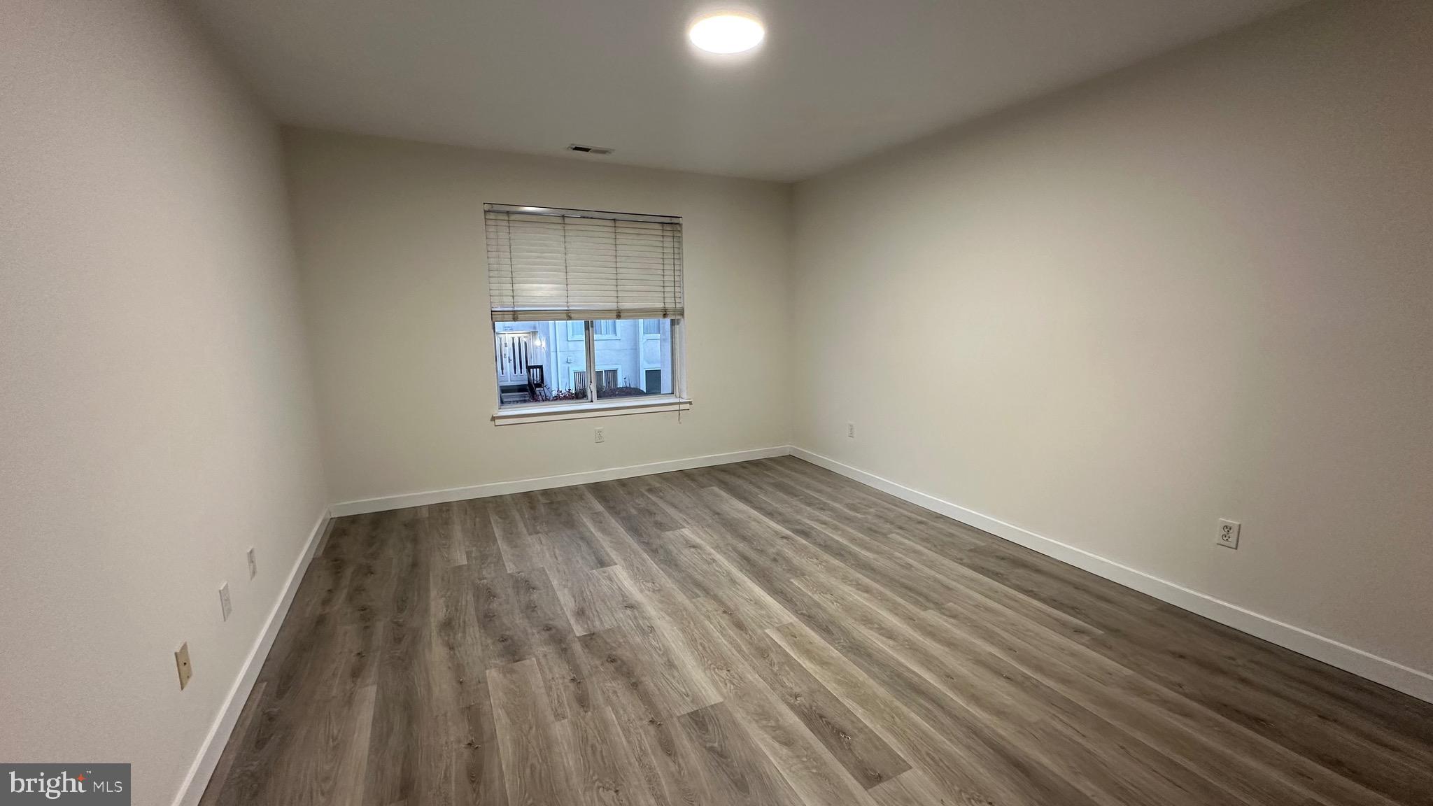 FOUNTAIN POINTE - Residential