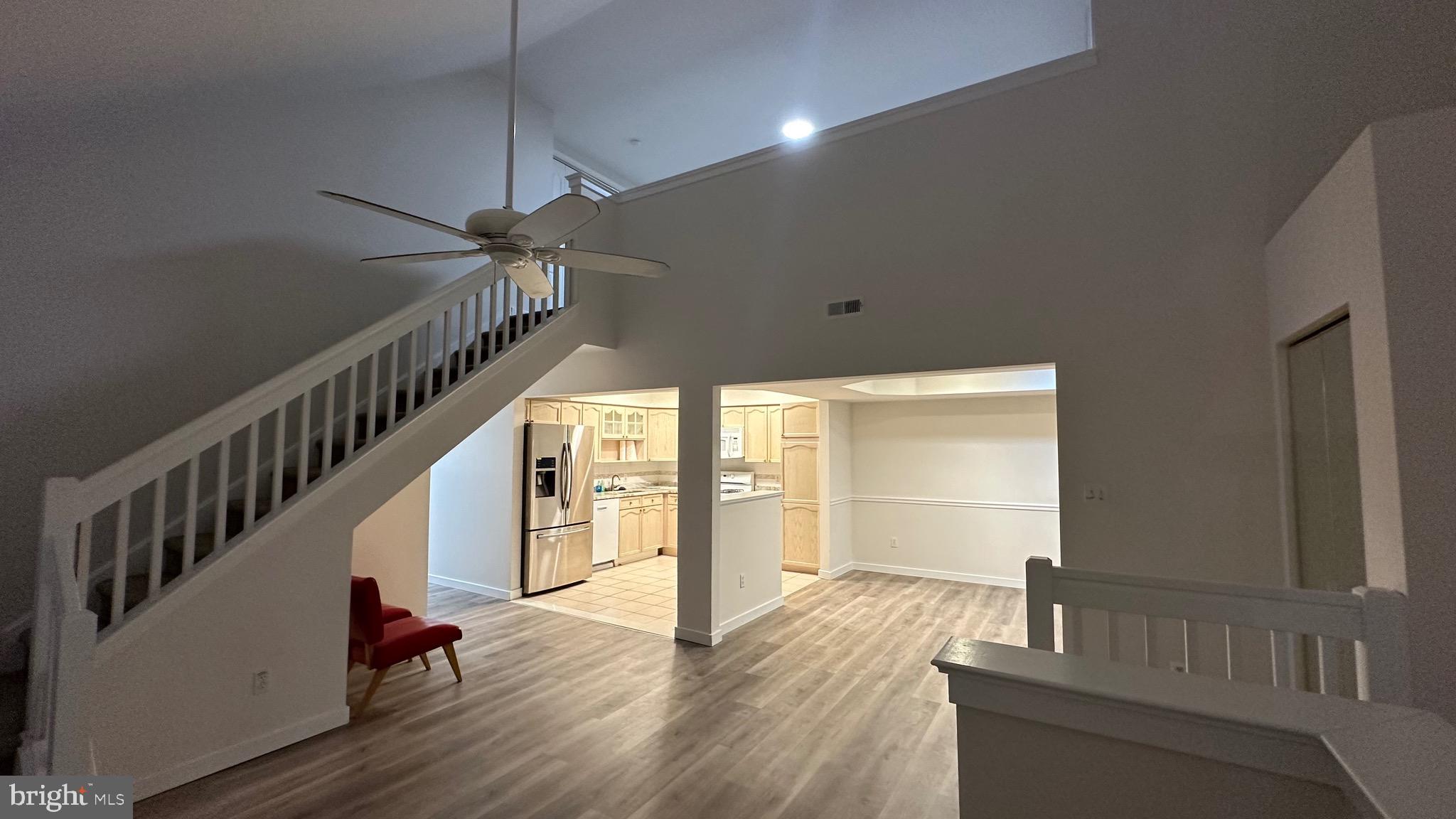 FOUNTAIN POINTE - Residential